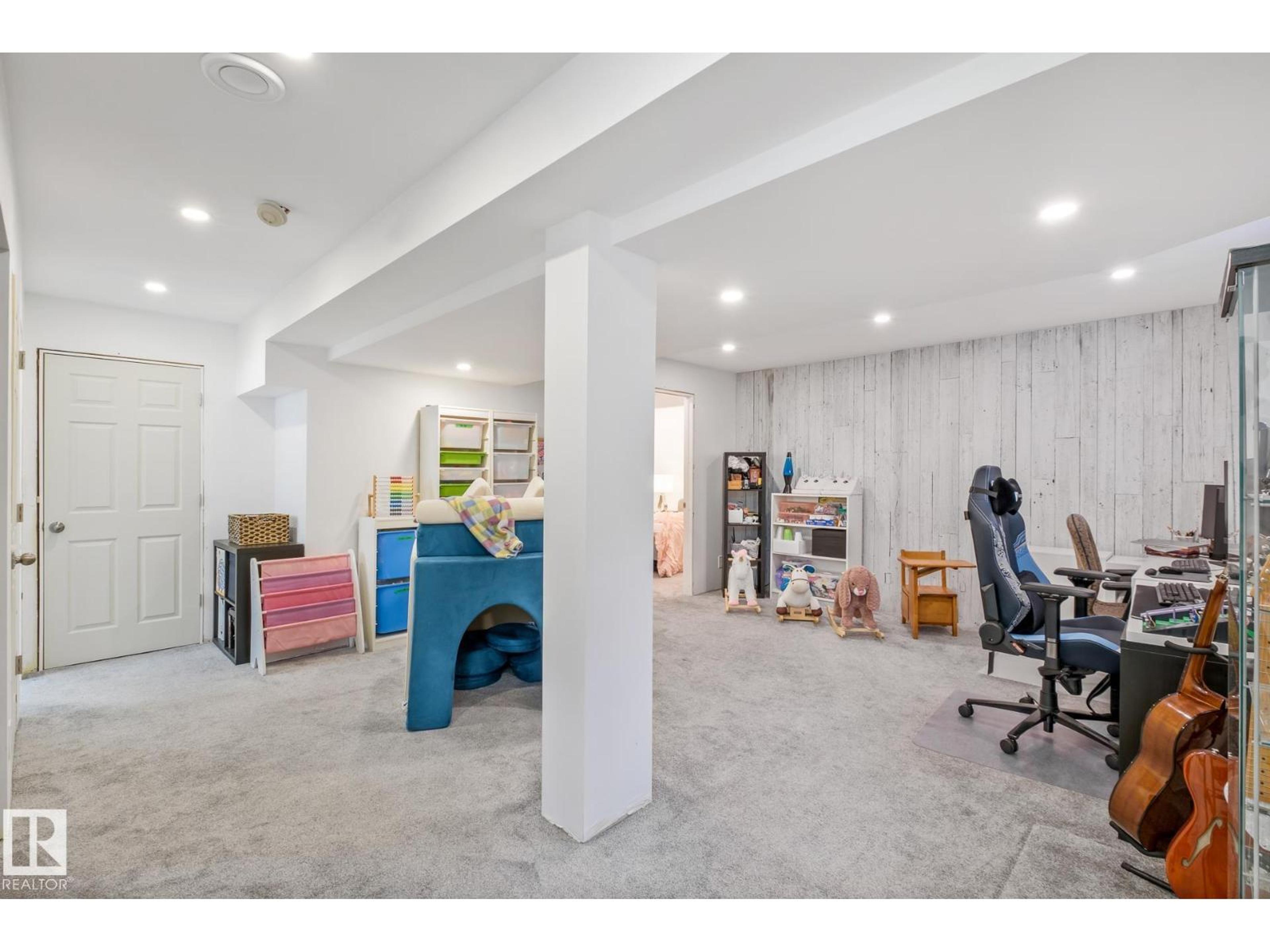 201 CORNWALL RD - Image 37