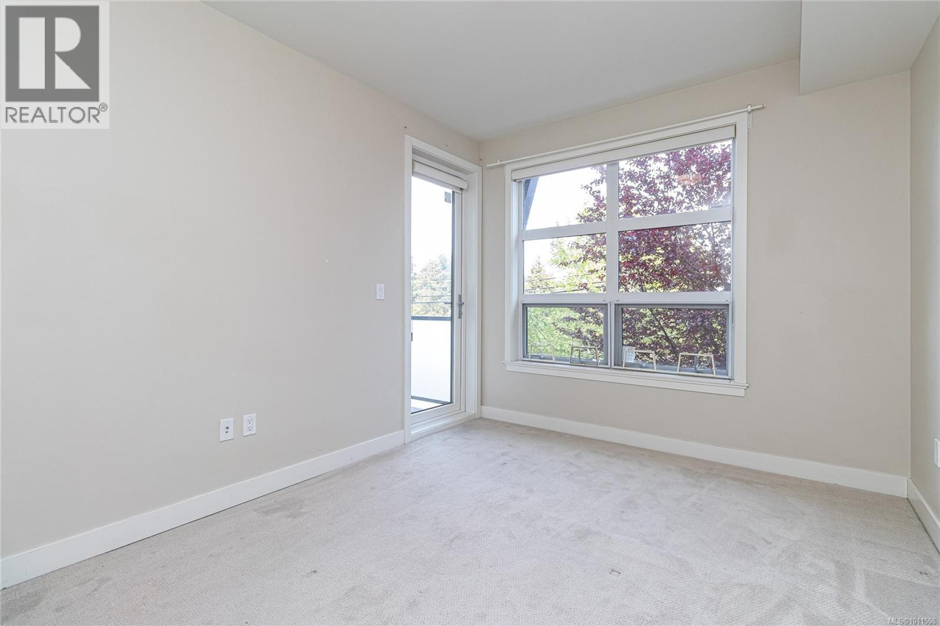 #102 4000 SHELBOURNE ST - Image 28