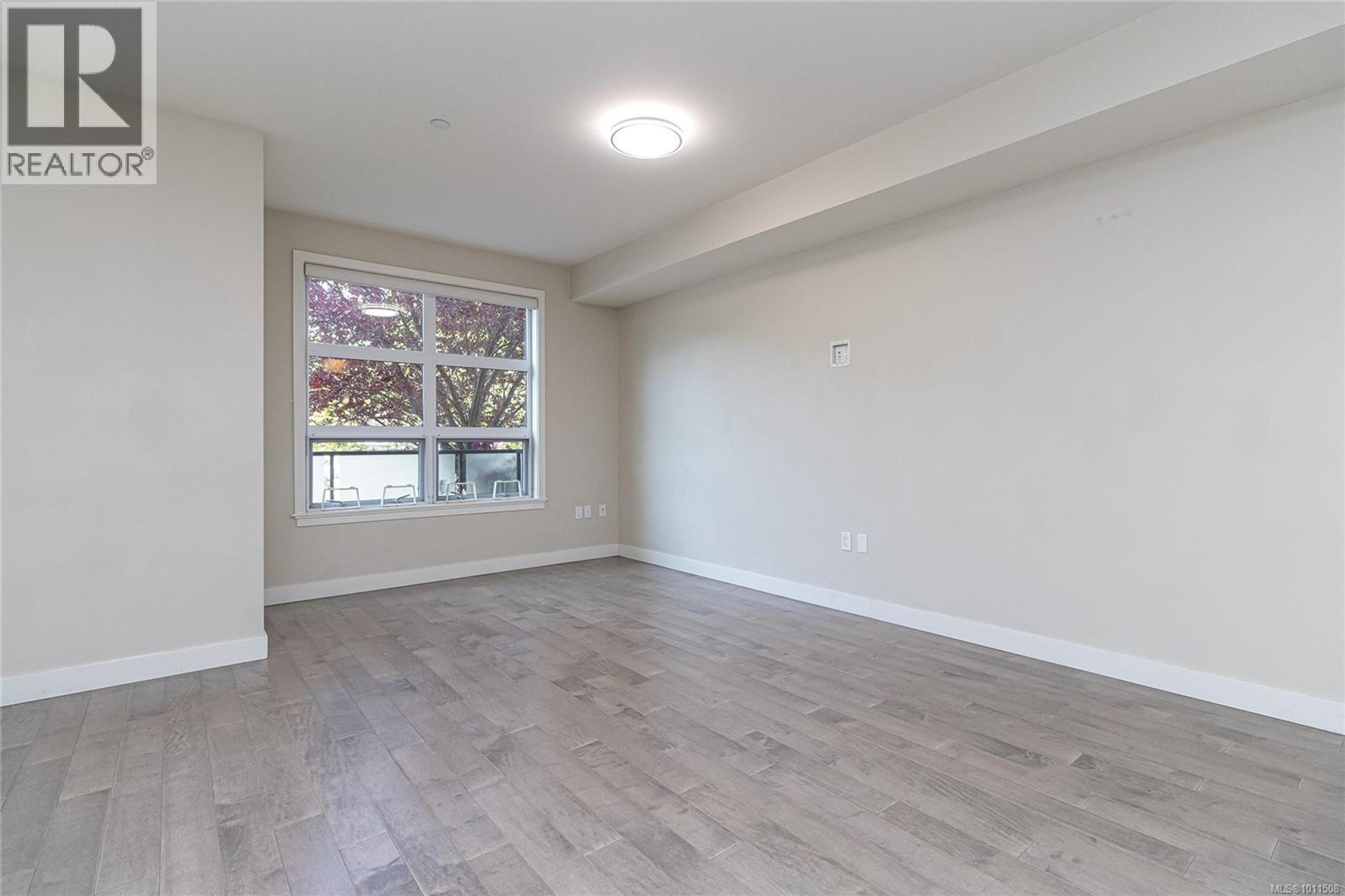 #102 4000 SHELBOURNE ST - Image 9