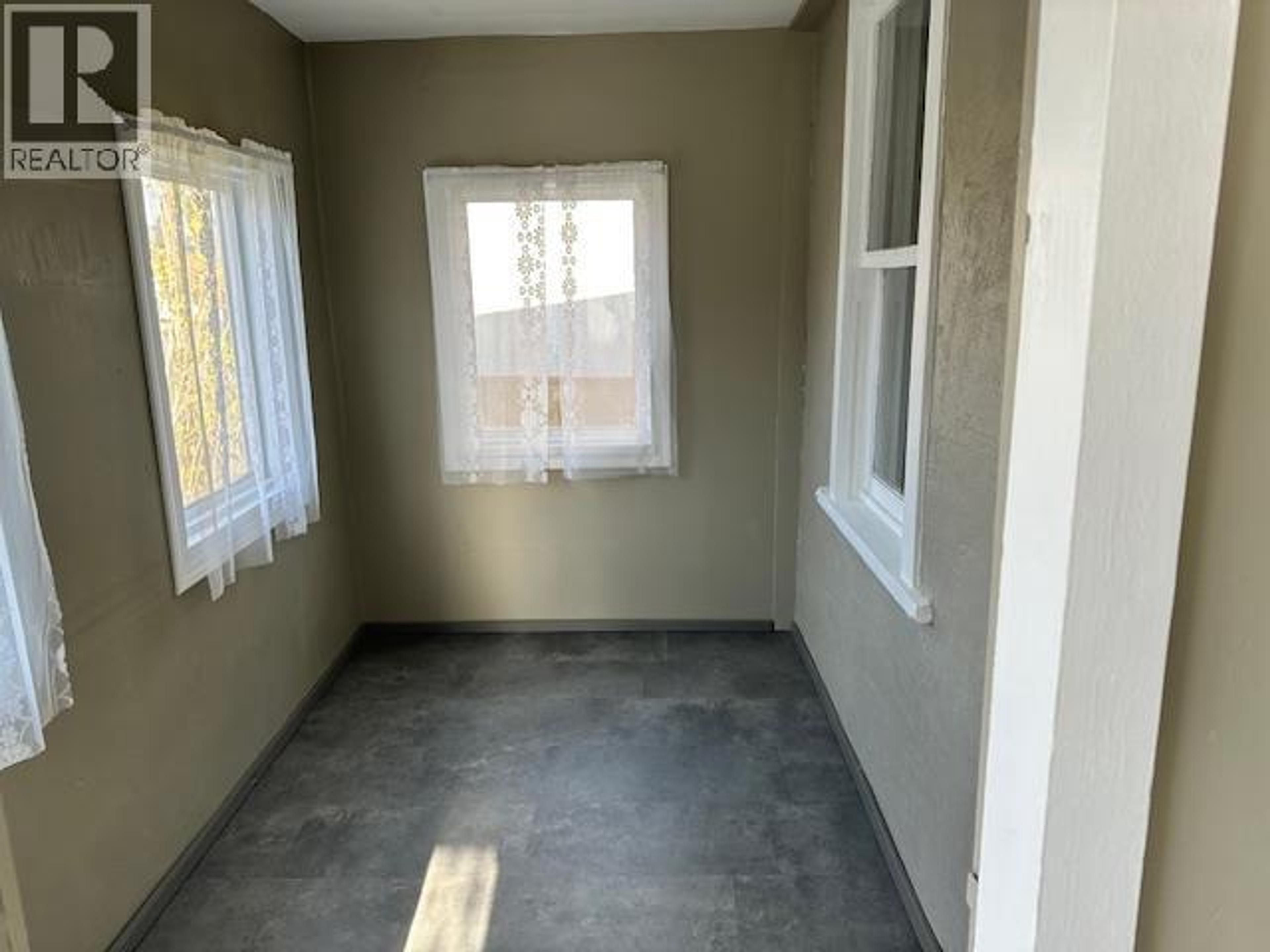 325 WILLOW STREET - Image 11