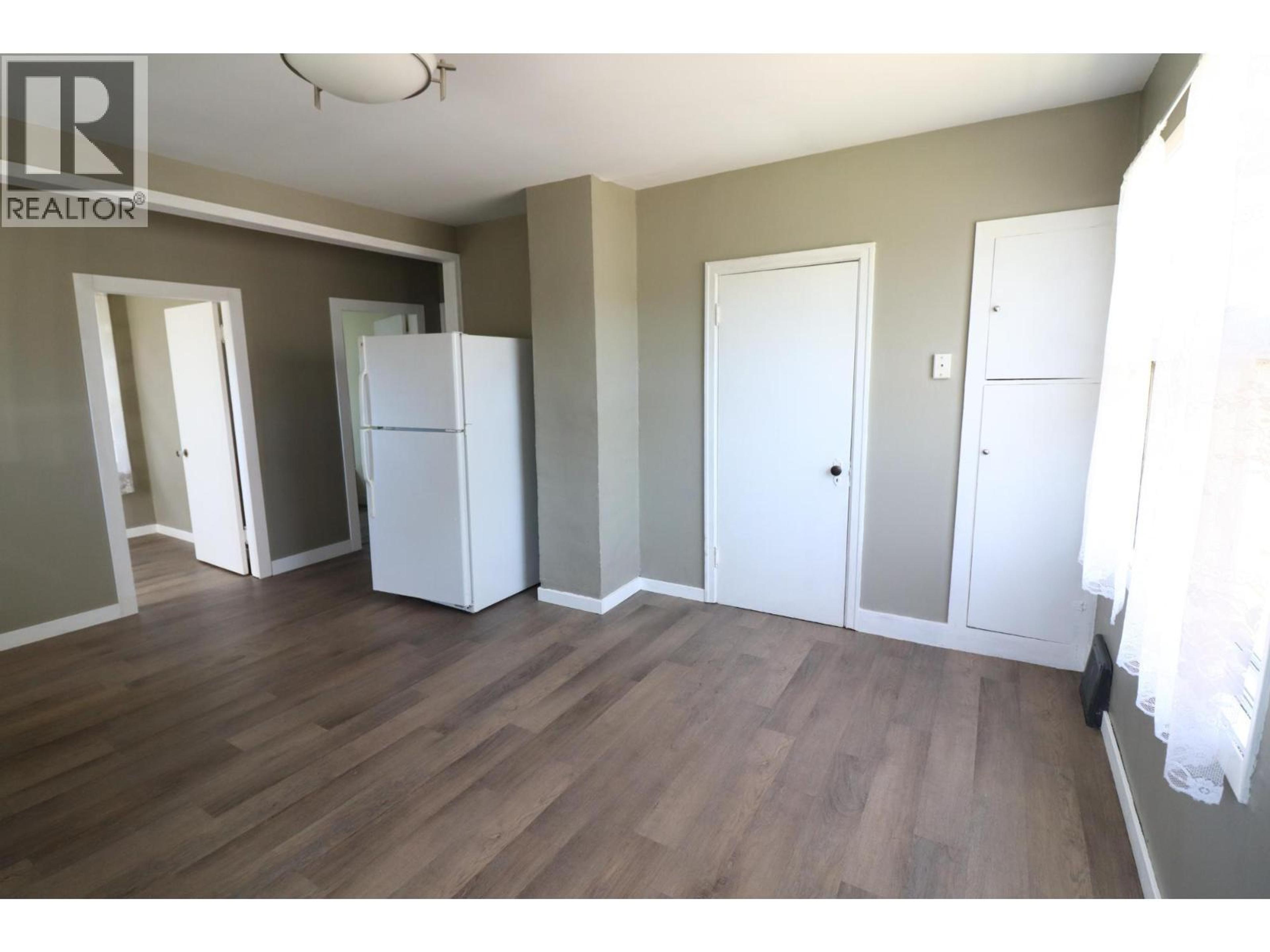 325 WILLOW STREET - Image 3