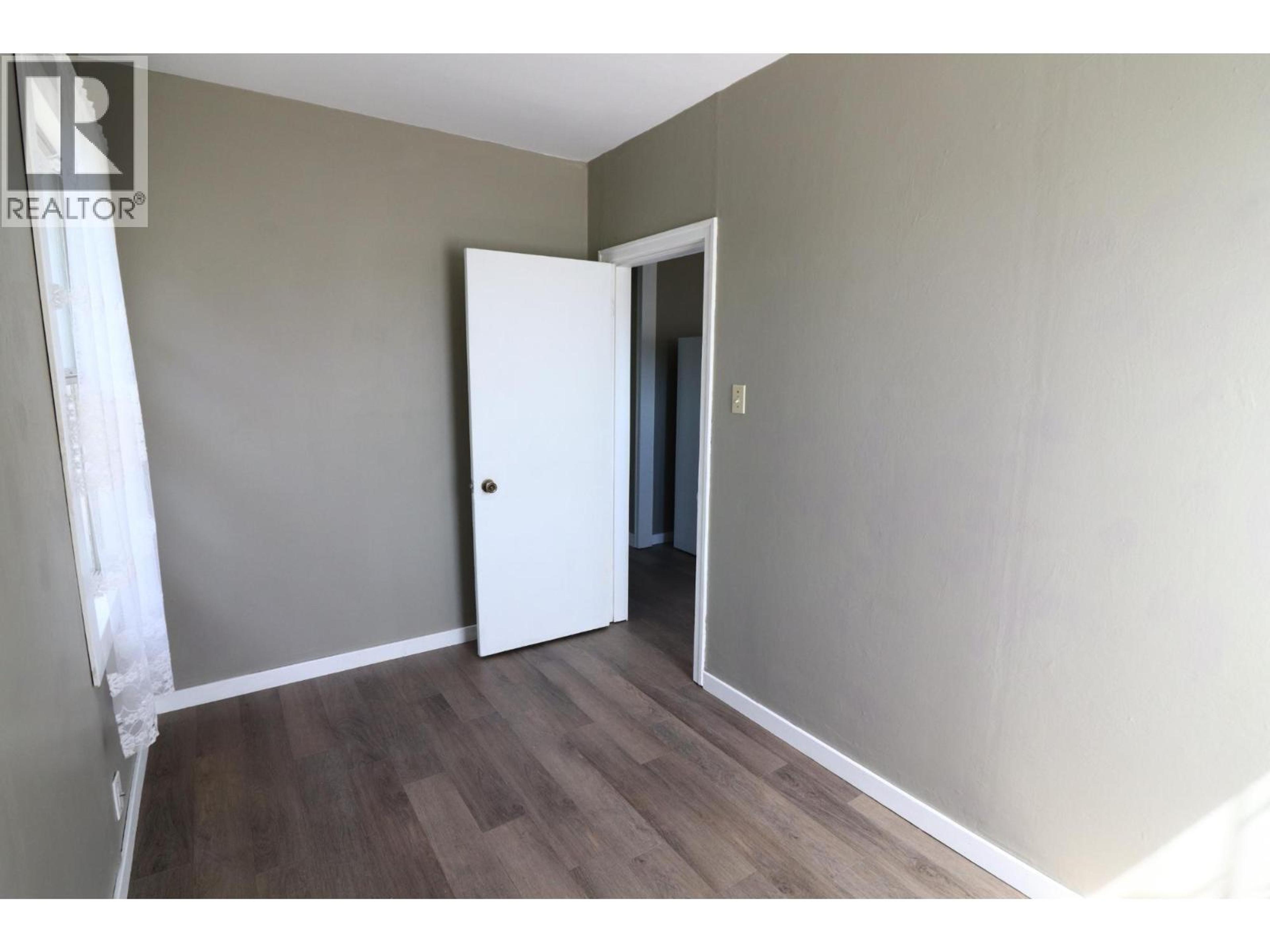 325 WILLOW STREET - Image 7