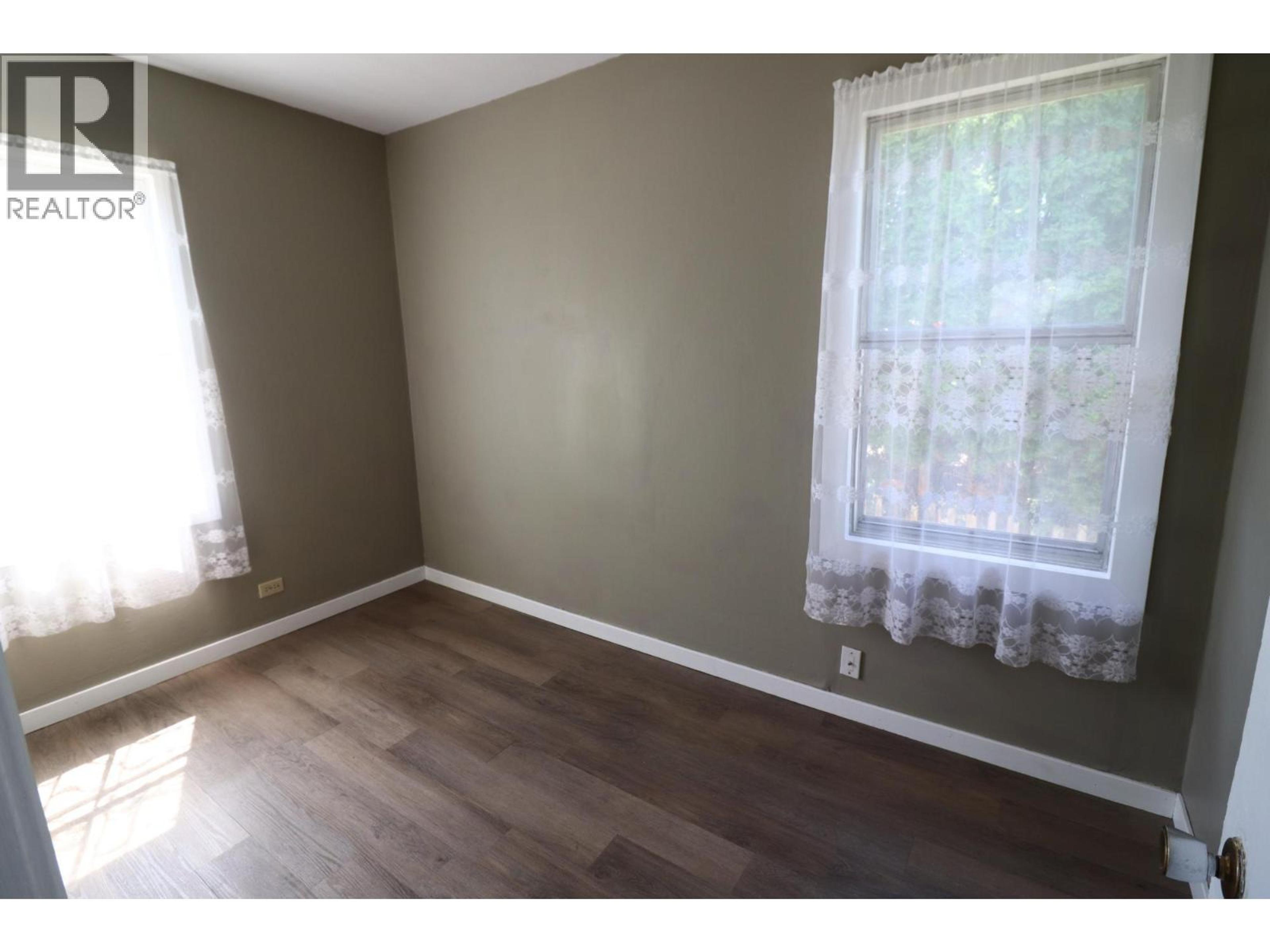 325 WILLOW STREET - Image 6