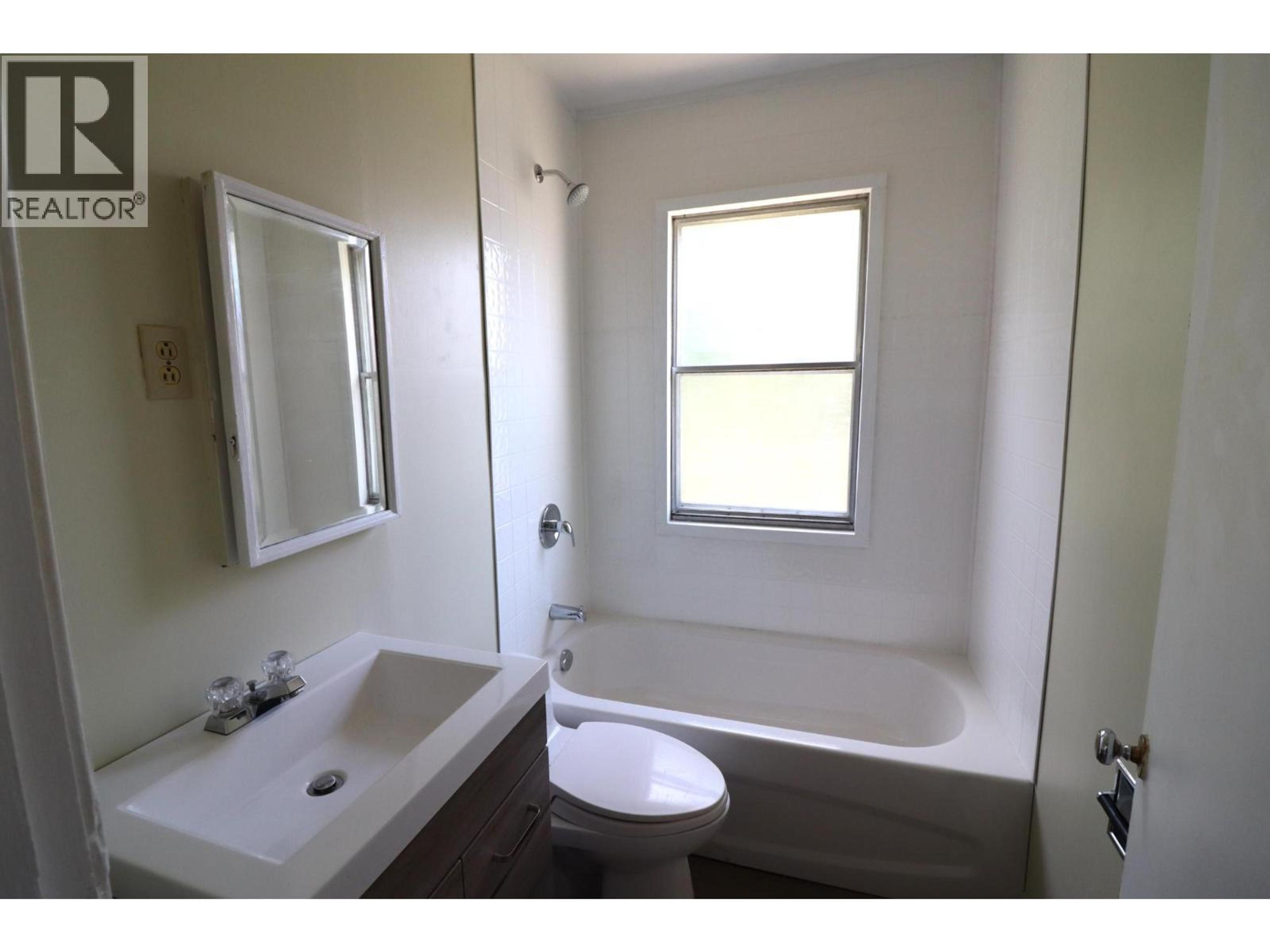 325 WILLOW STREET - Image 10