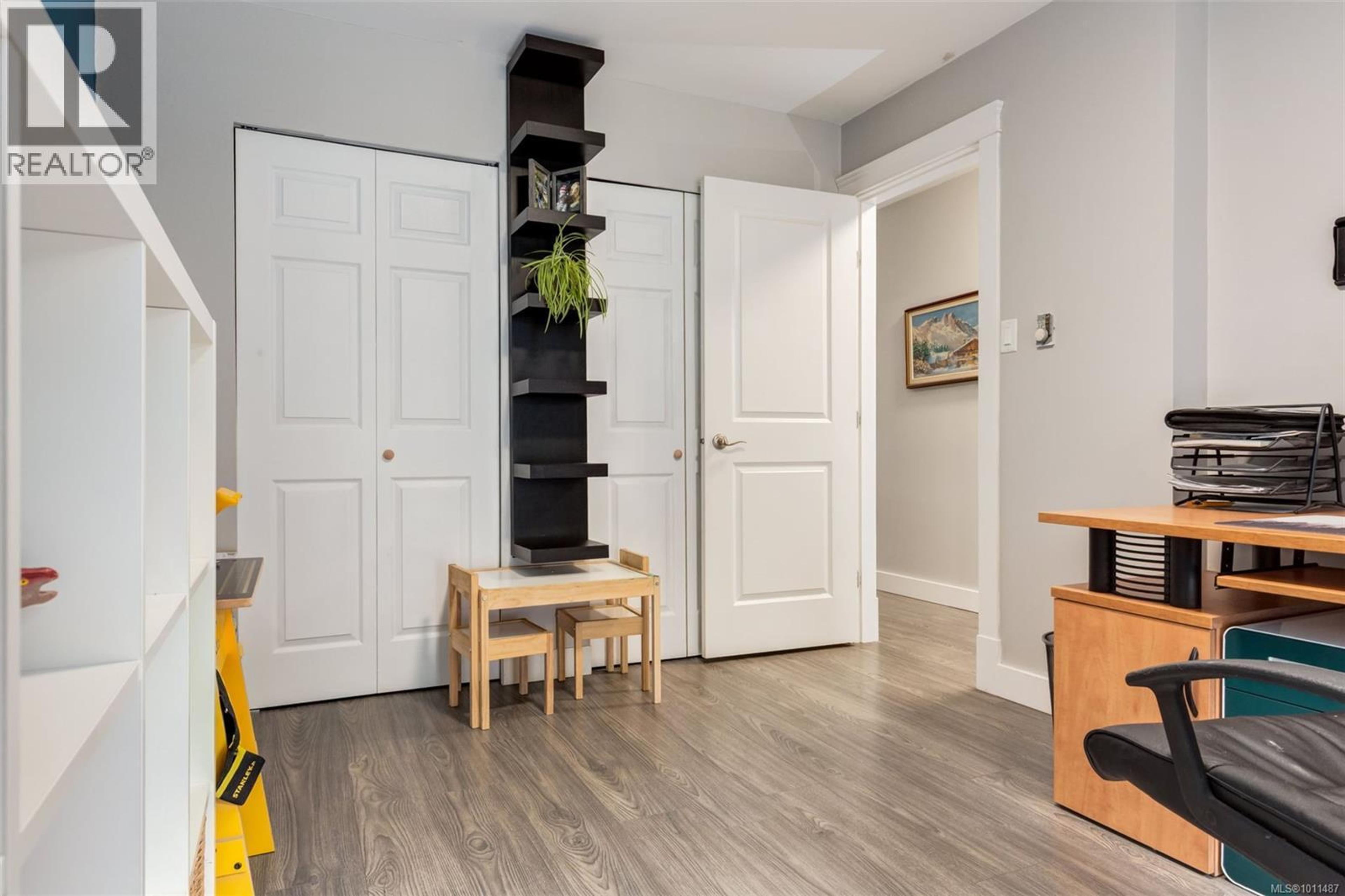 146 COOPER PL - Image 32