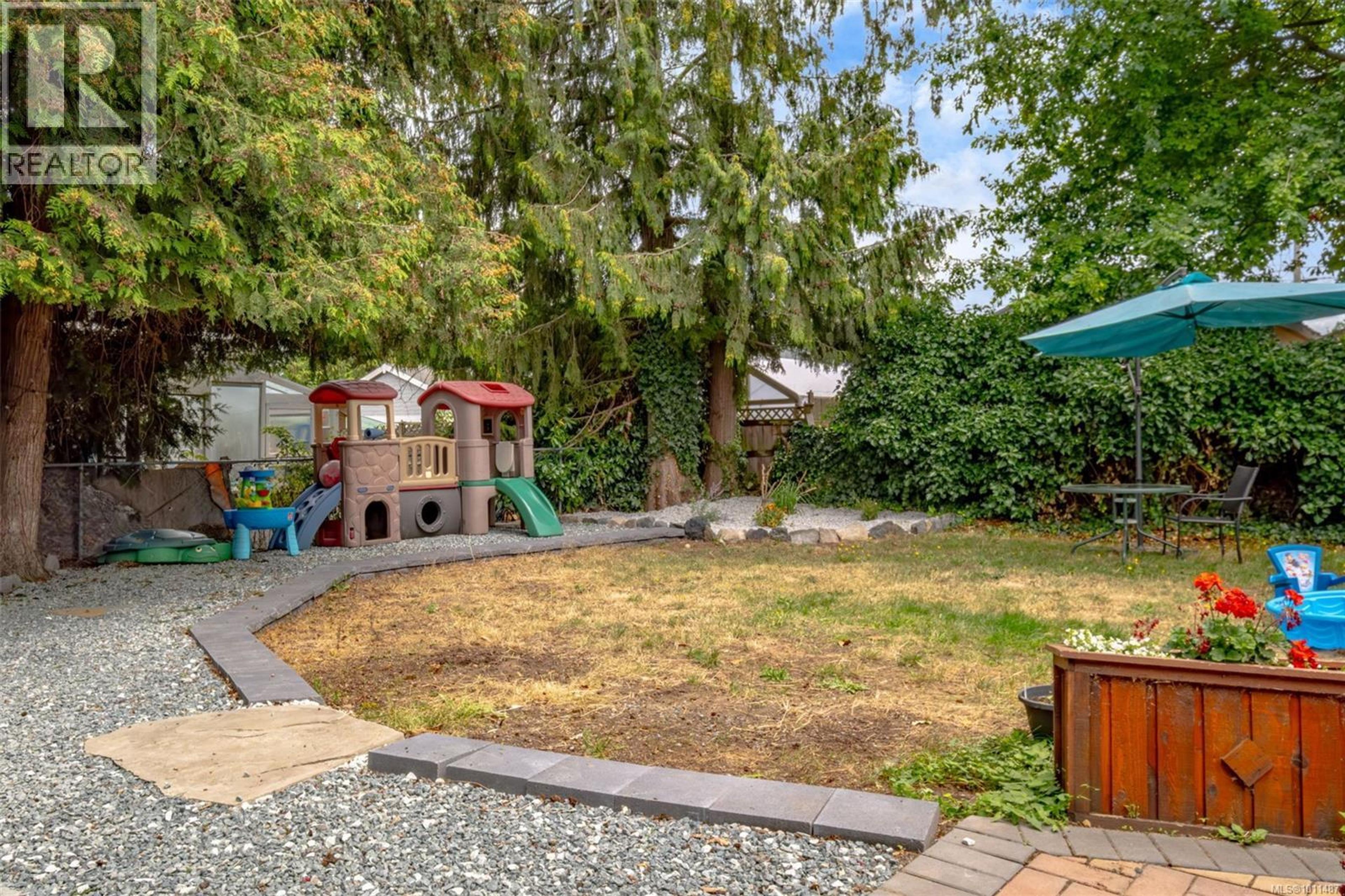 146 COOPER PL - Image 40