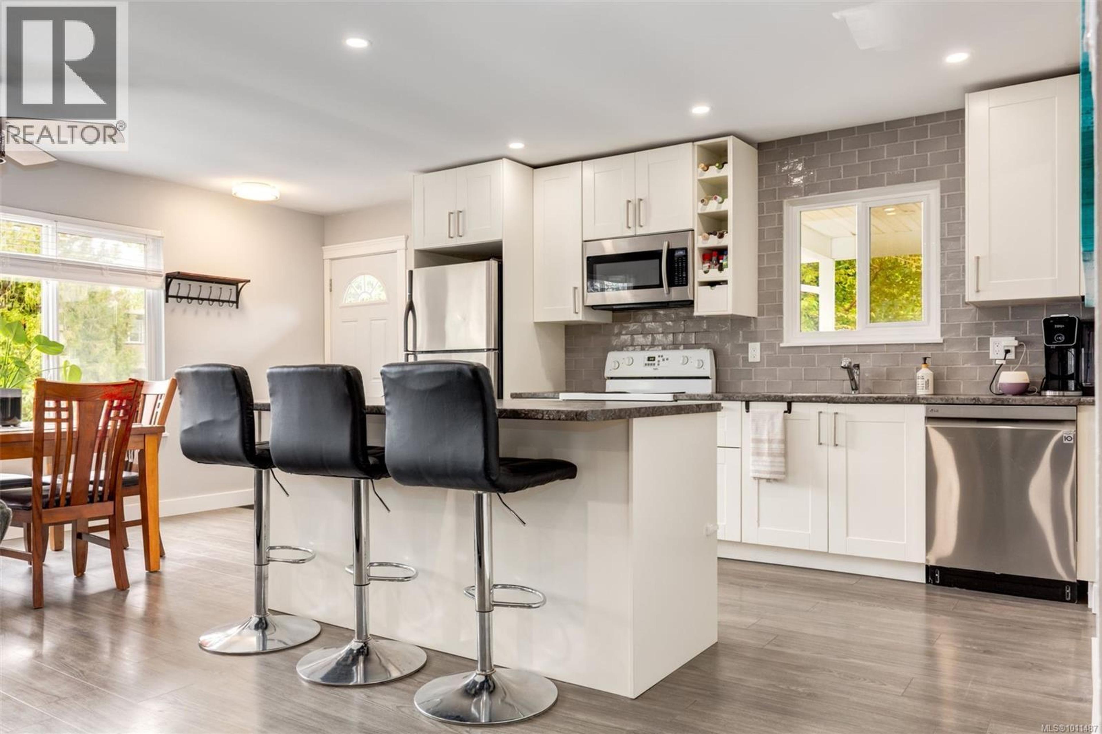 146 COOPER PL - Image 5
