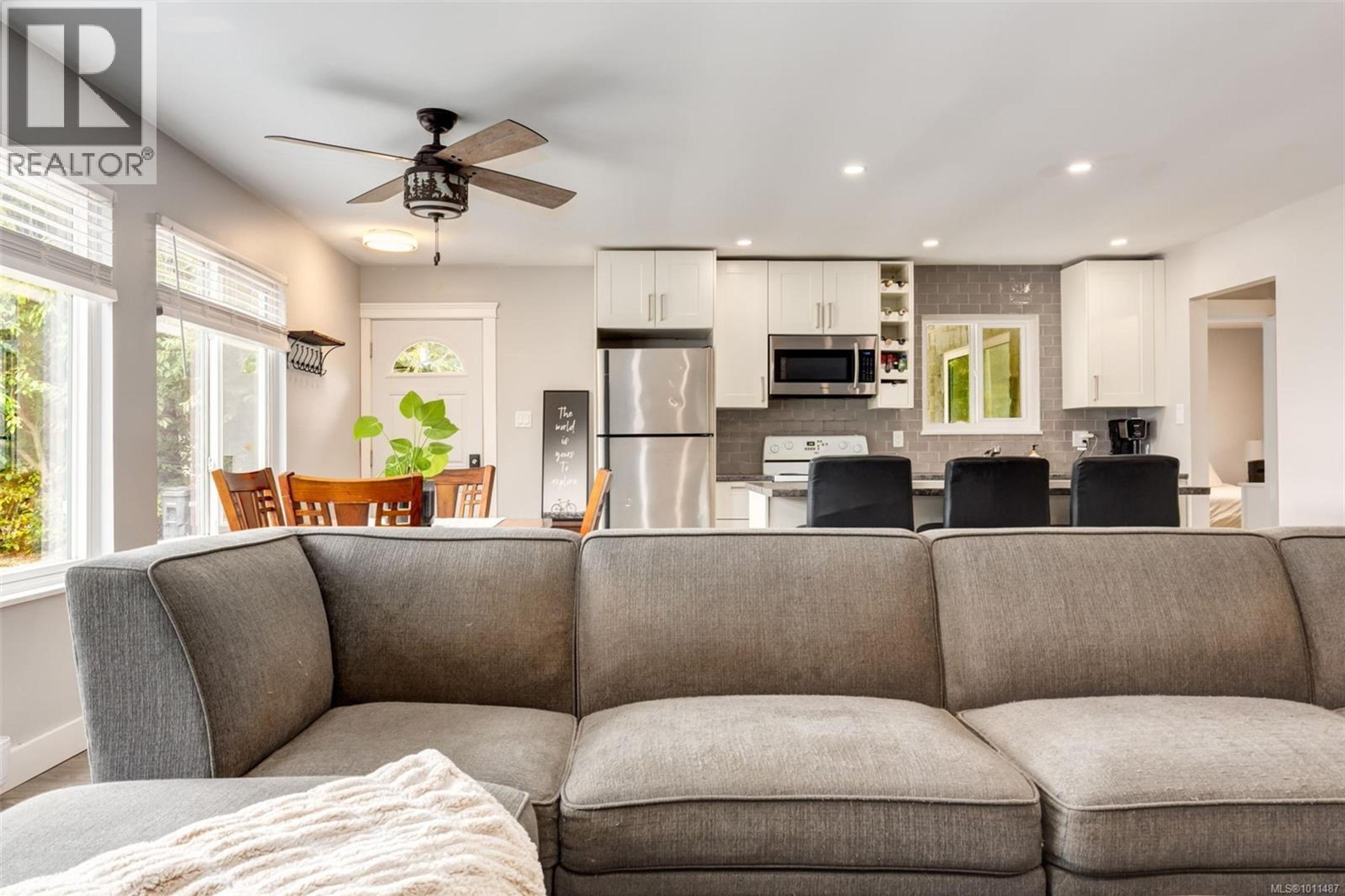 146 COOPER PL - Image 8