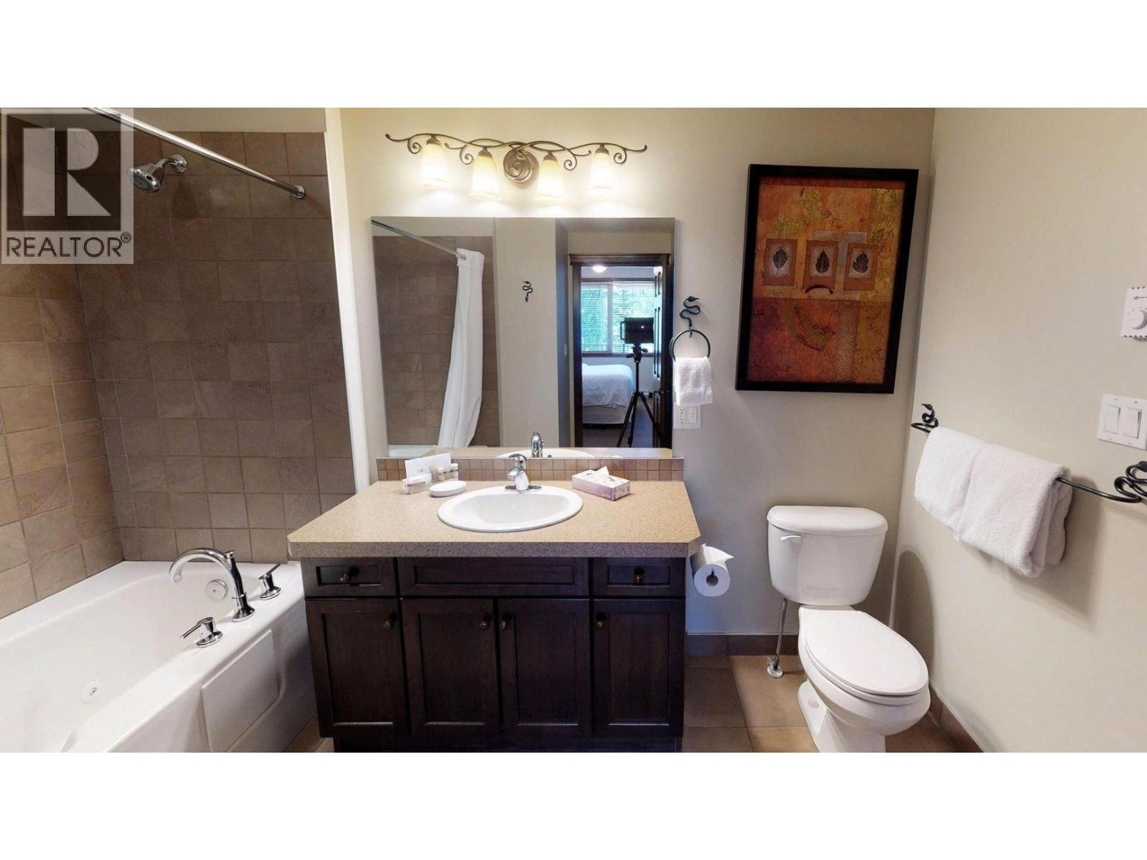 #634 B 600 BIGHORN BOULEVARD - Image 33