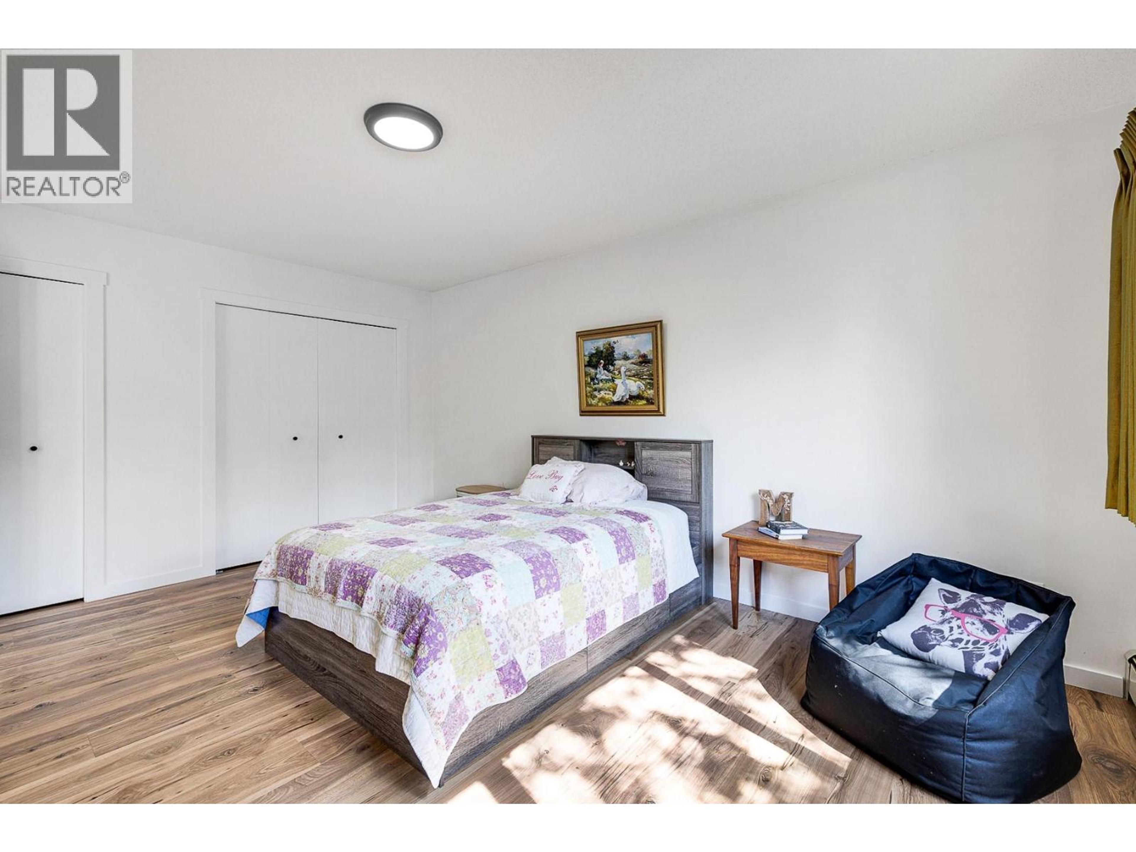 1590 WILLOW CRESCENT - Image 22