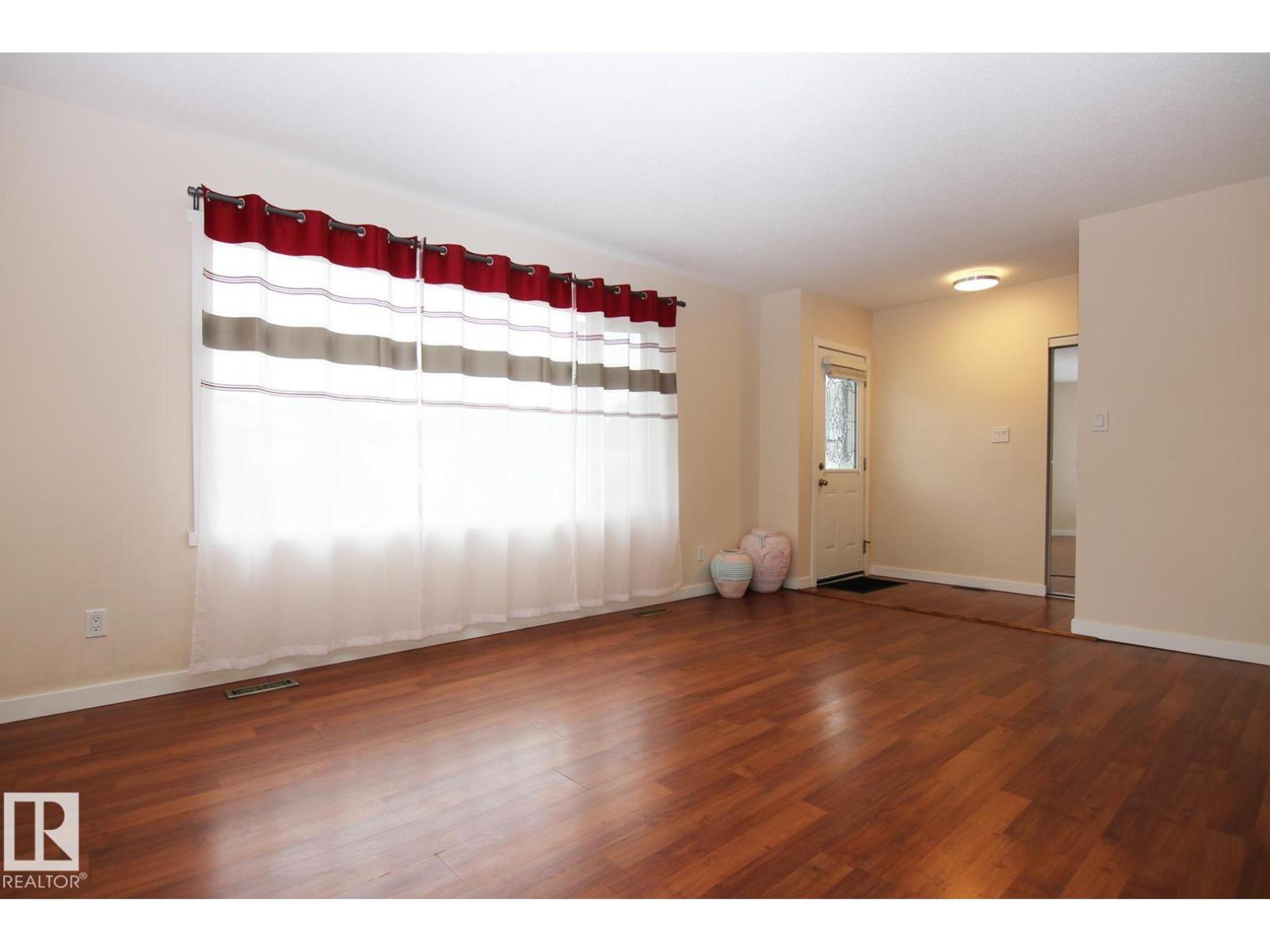 4304 121 AV NW - Image 15