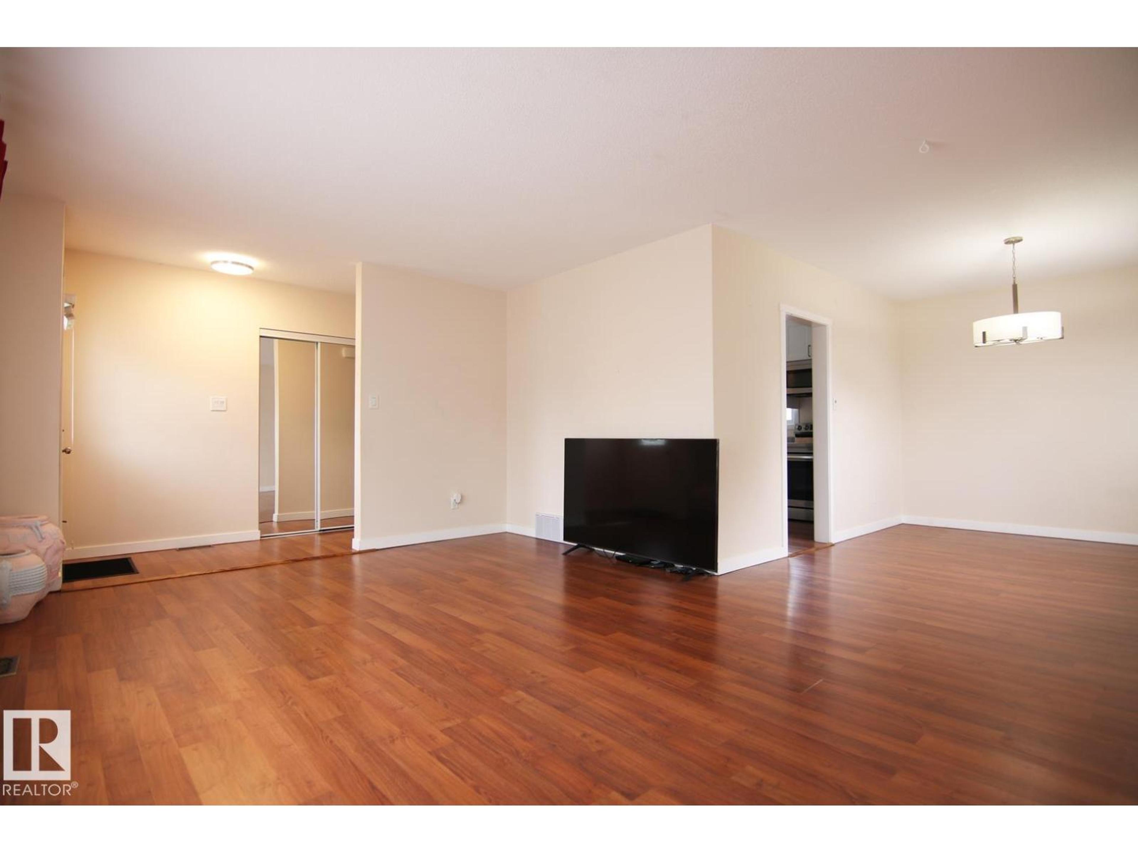 4304 121 AV NW - Image 16