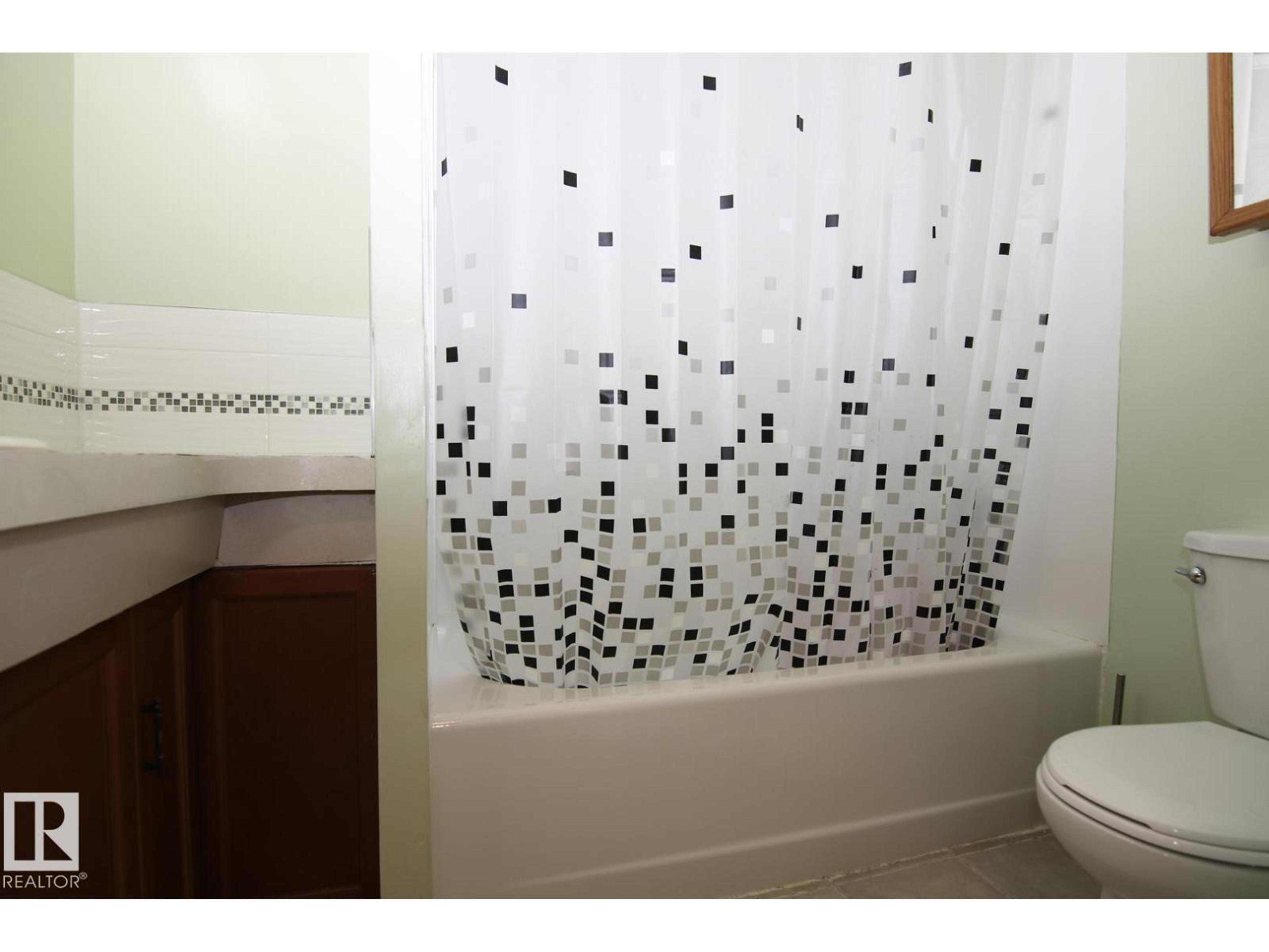 4304 121 AV NW - Image 25