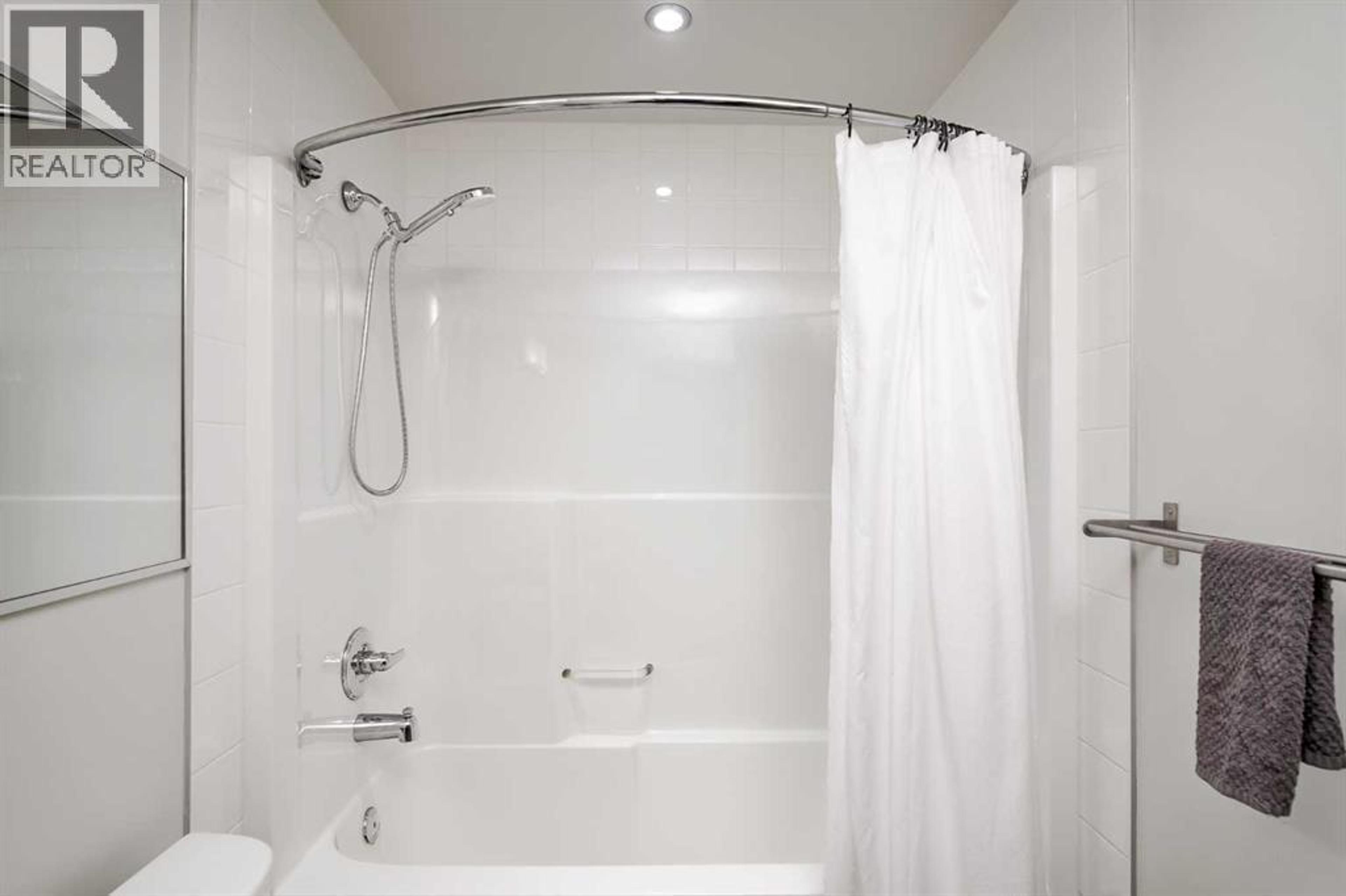 1311, 135 13 AVENUE SW - Image 24