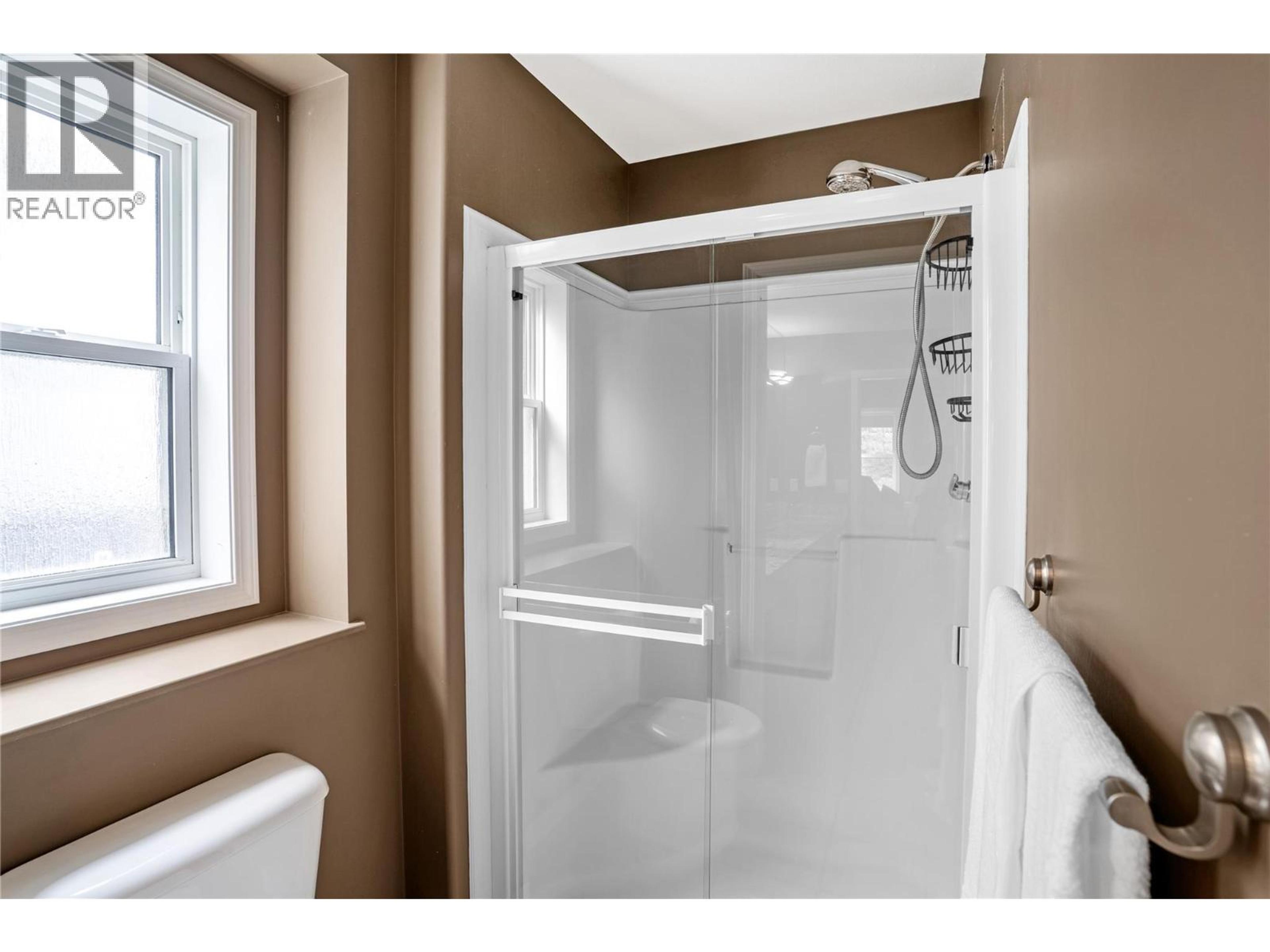 1083 CHILCOTIN CRESCENT - Image 18