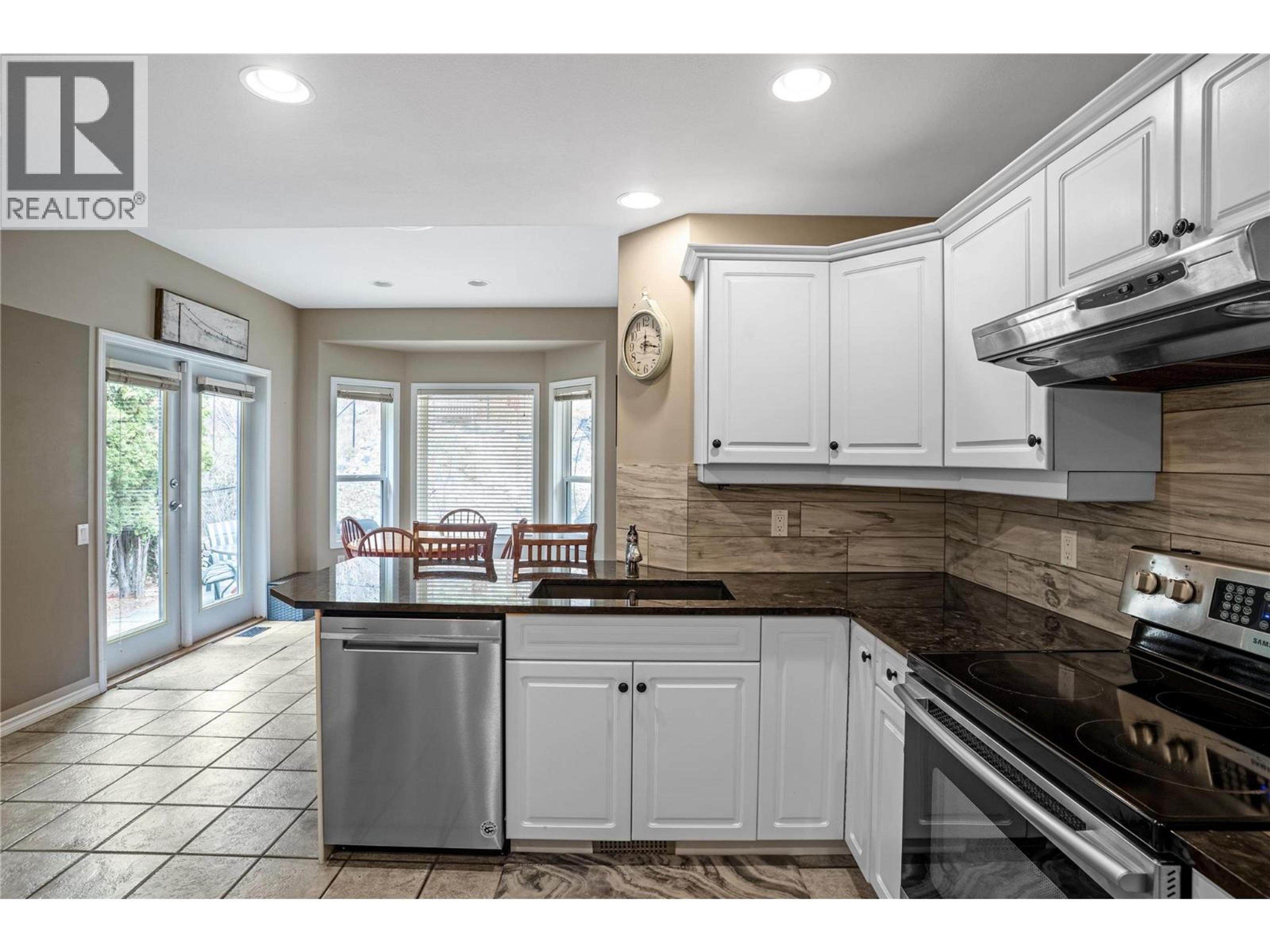 1083 CHILCOTIN CRESCENT - Image 13