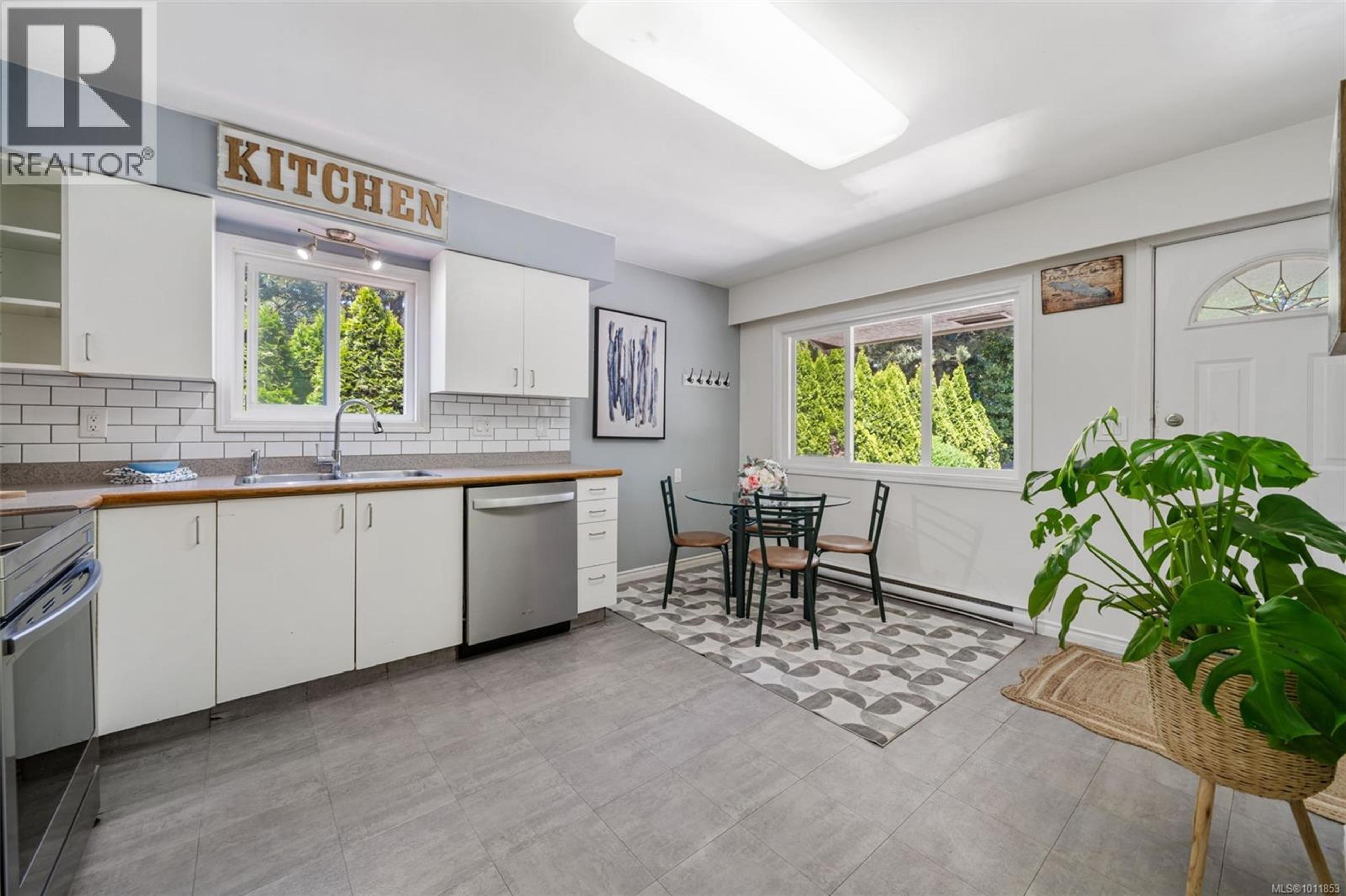 999 FURBER RD - Image 8