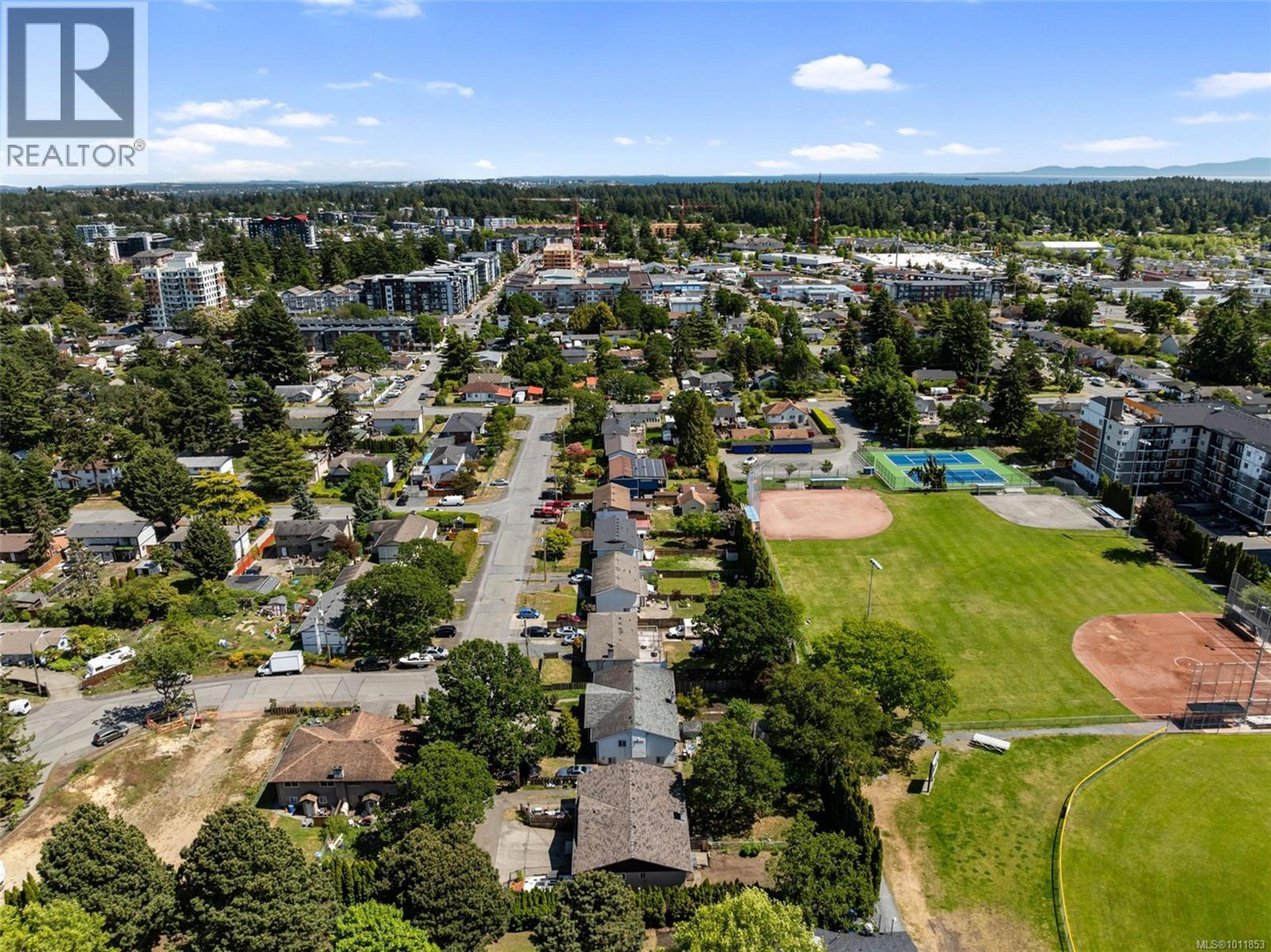 999 FURBER RD - Image 39