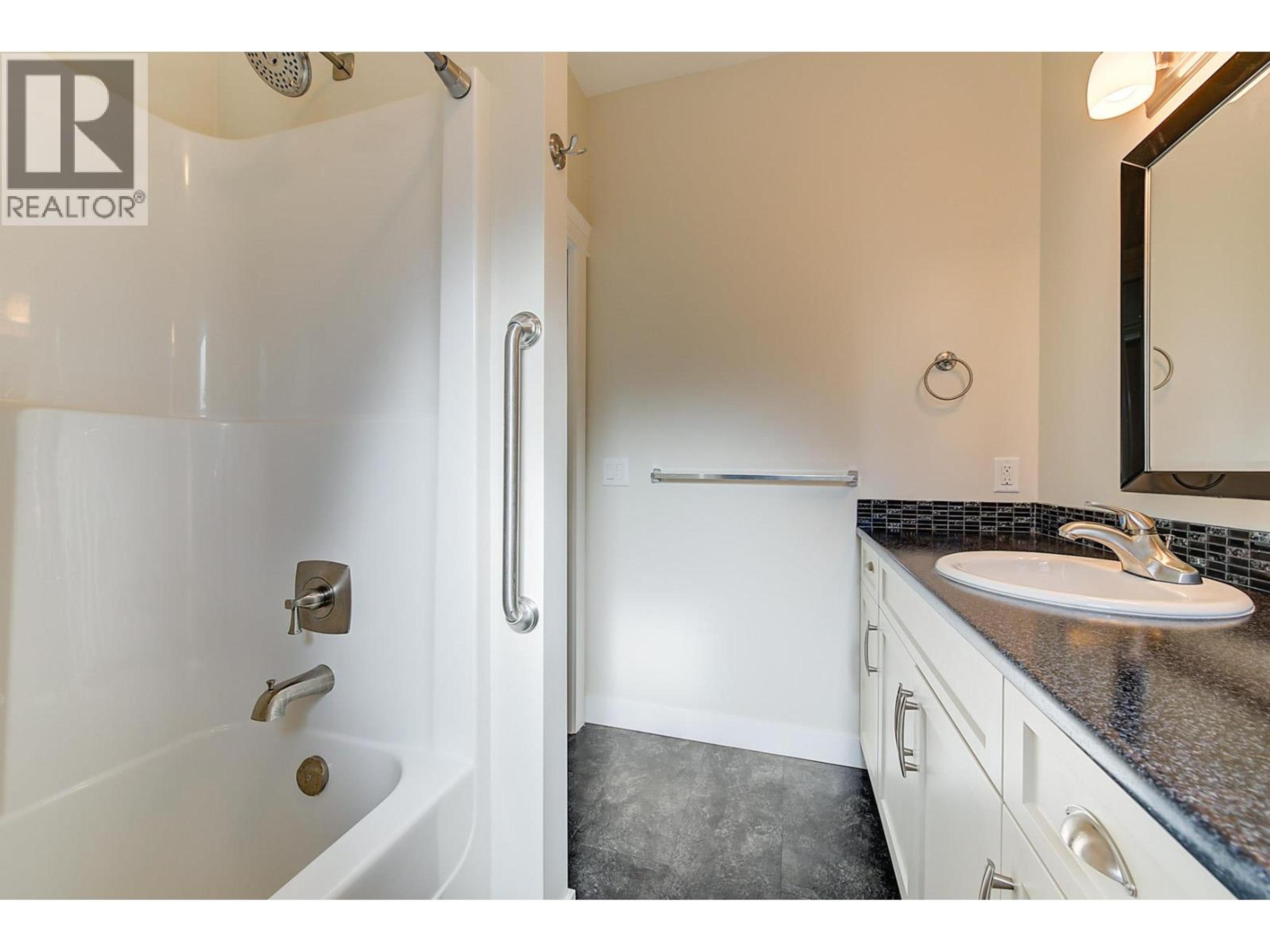2097 ACORN CRESCENT - Image 42