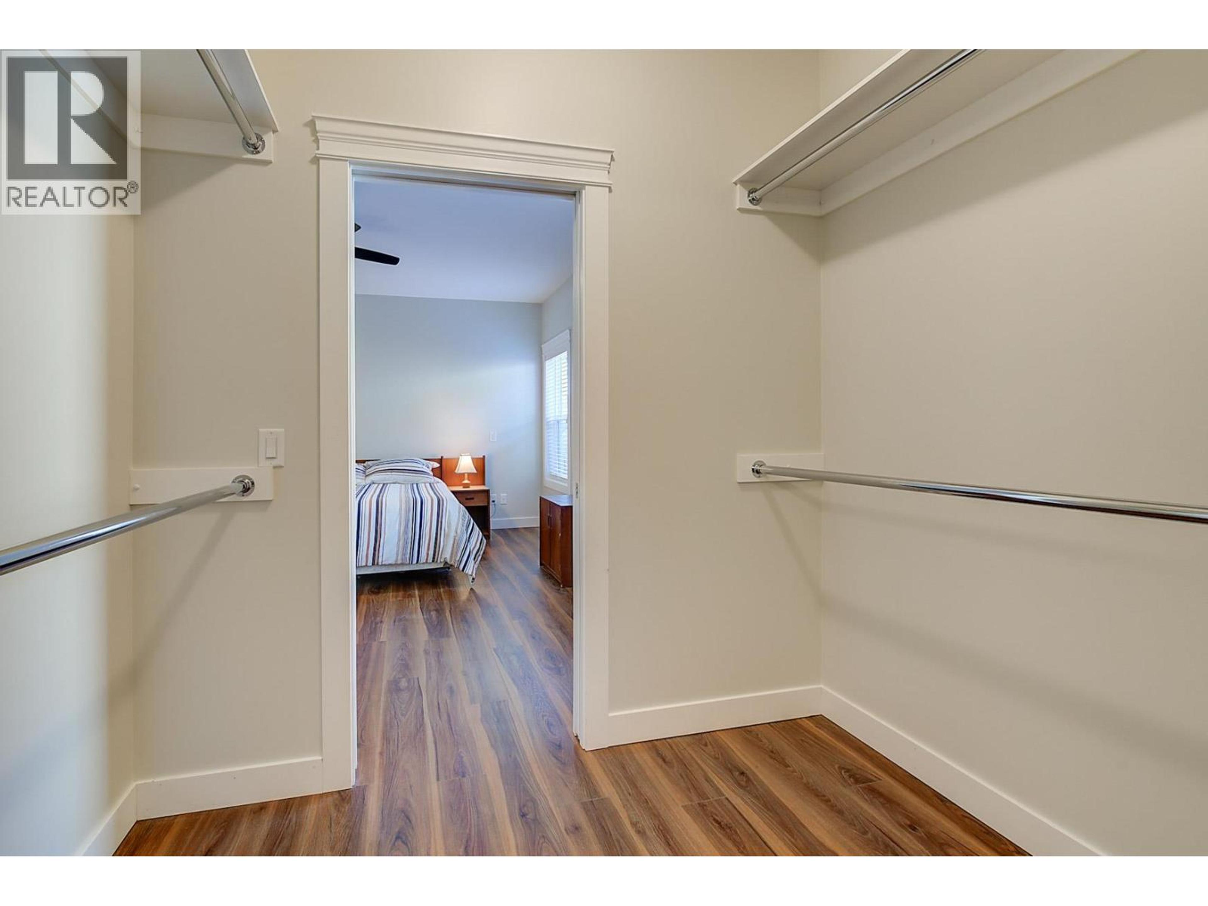 2097 ACORN CRESCENT - Image 36