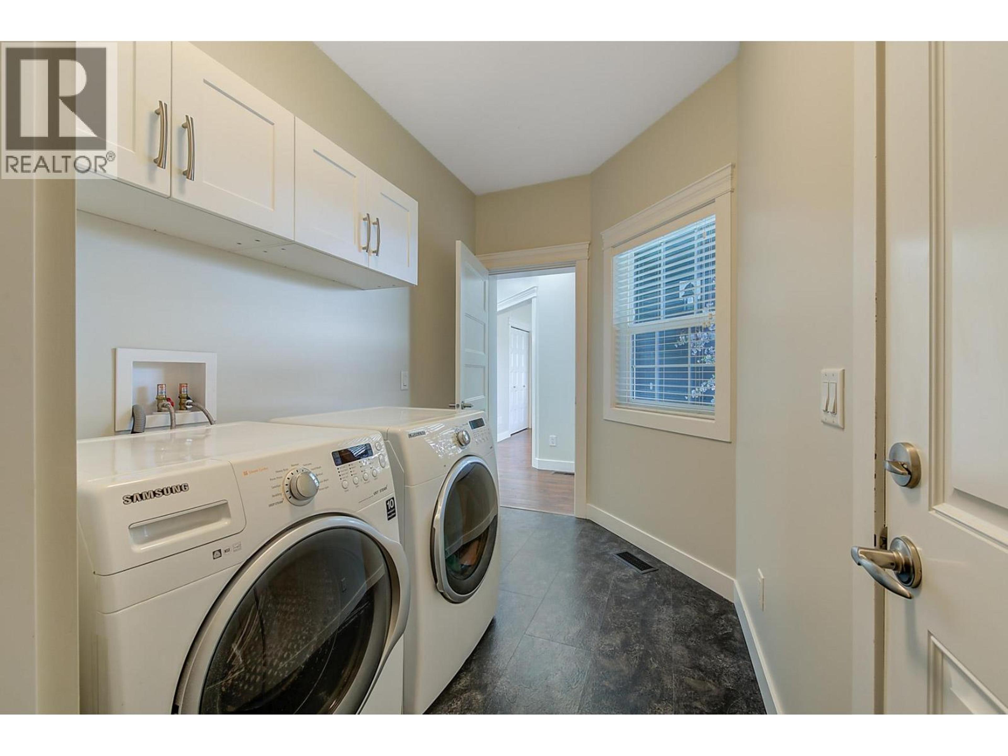 2097 ACORN CRESCENT - Image 48