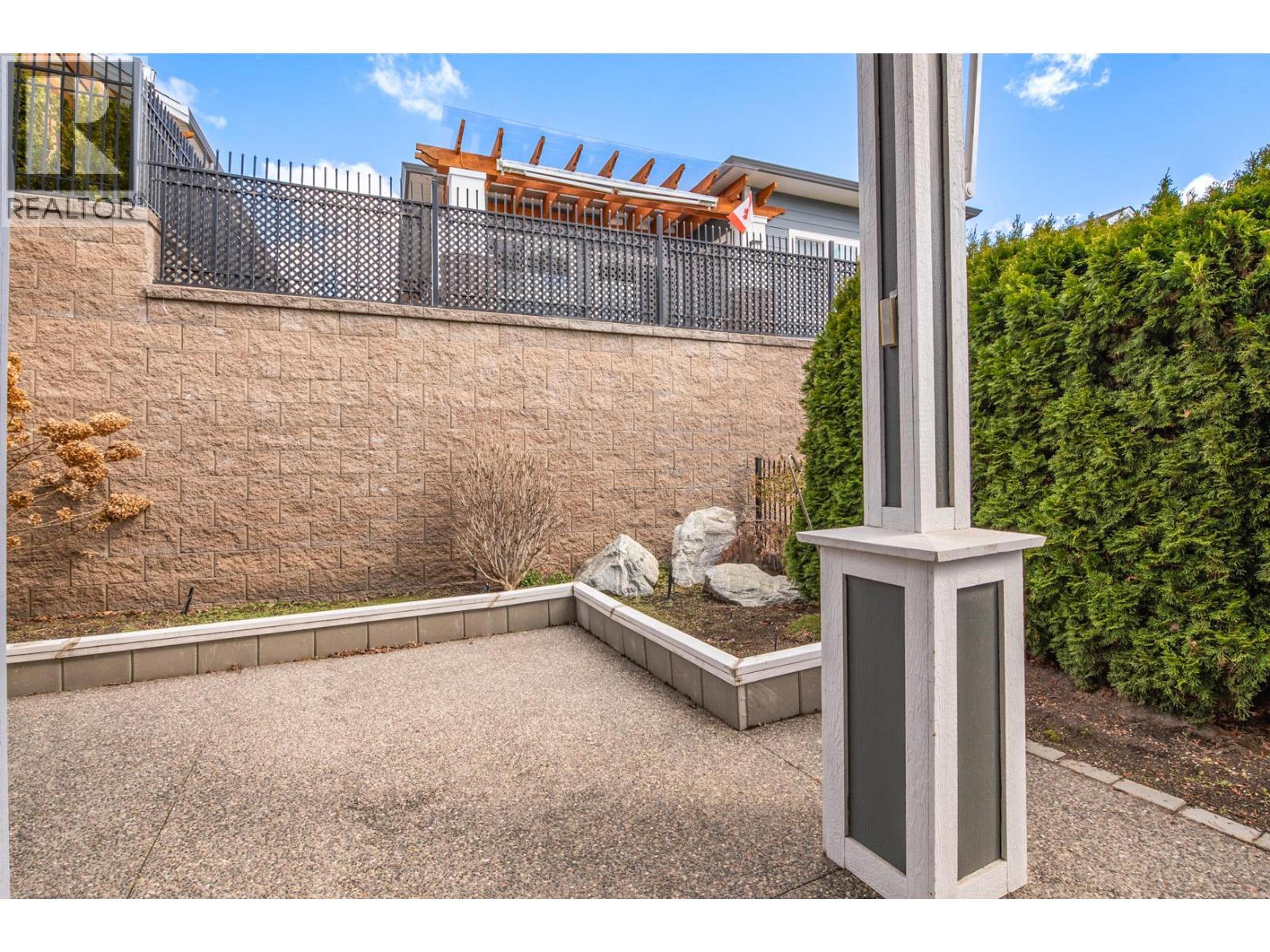 2097 ACORN CRESCENT - Image 21