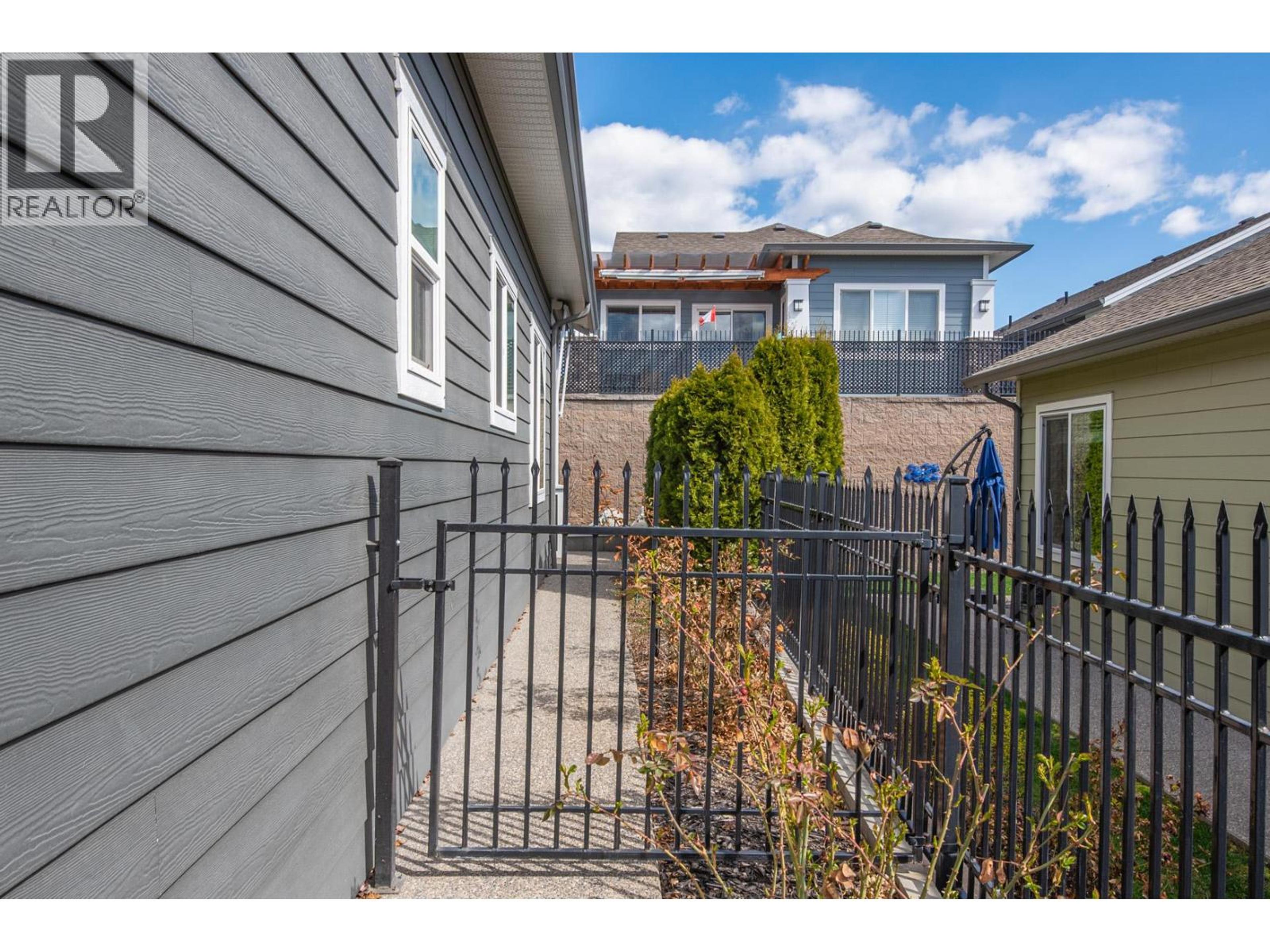 2097 ACORN CRESCENT - Image 52