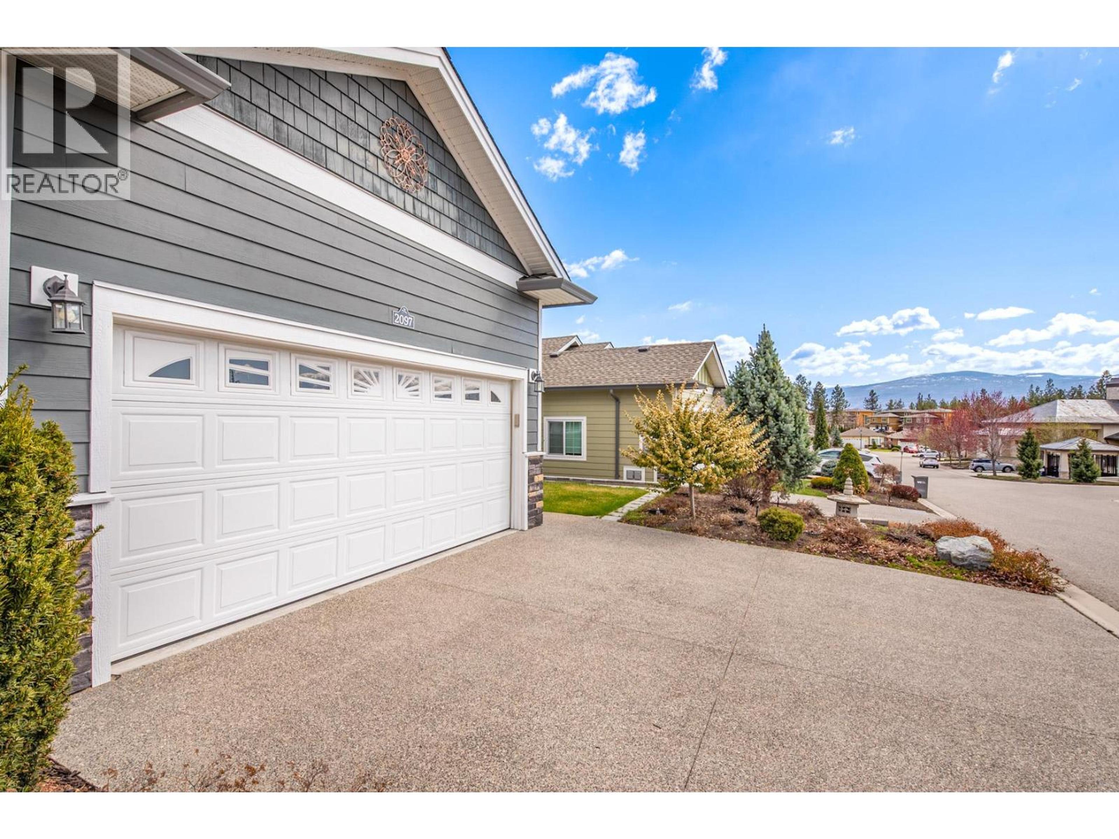 2097 ACORN CRESCENT - Image 53