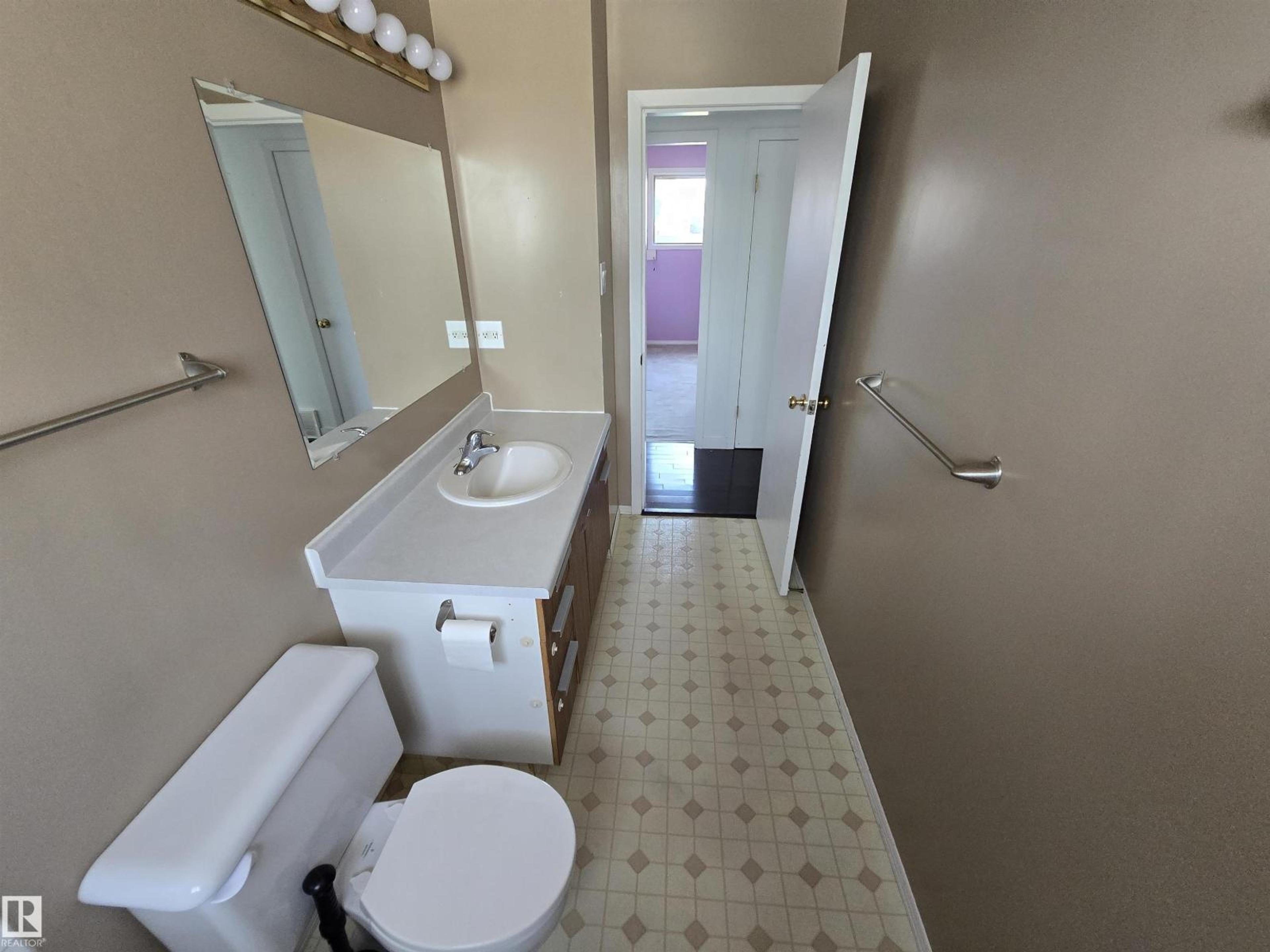 8403 161 ST NW - Image 10