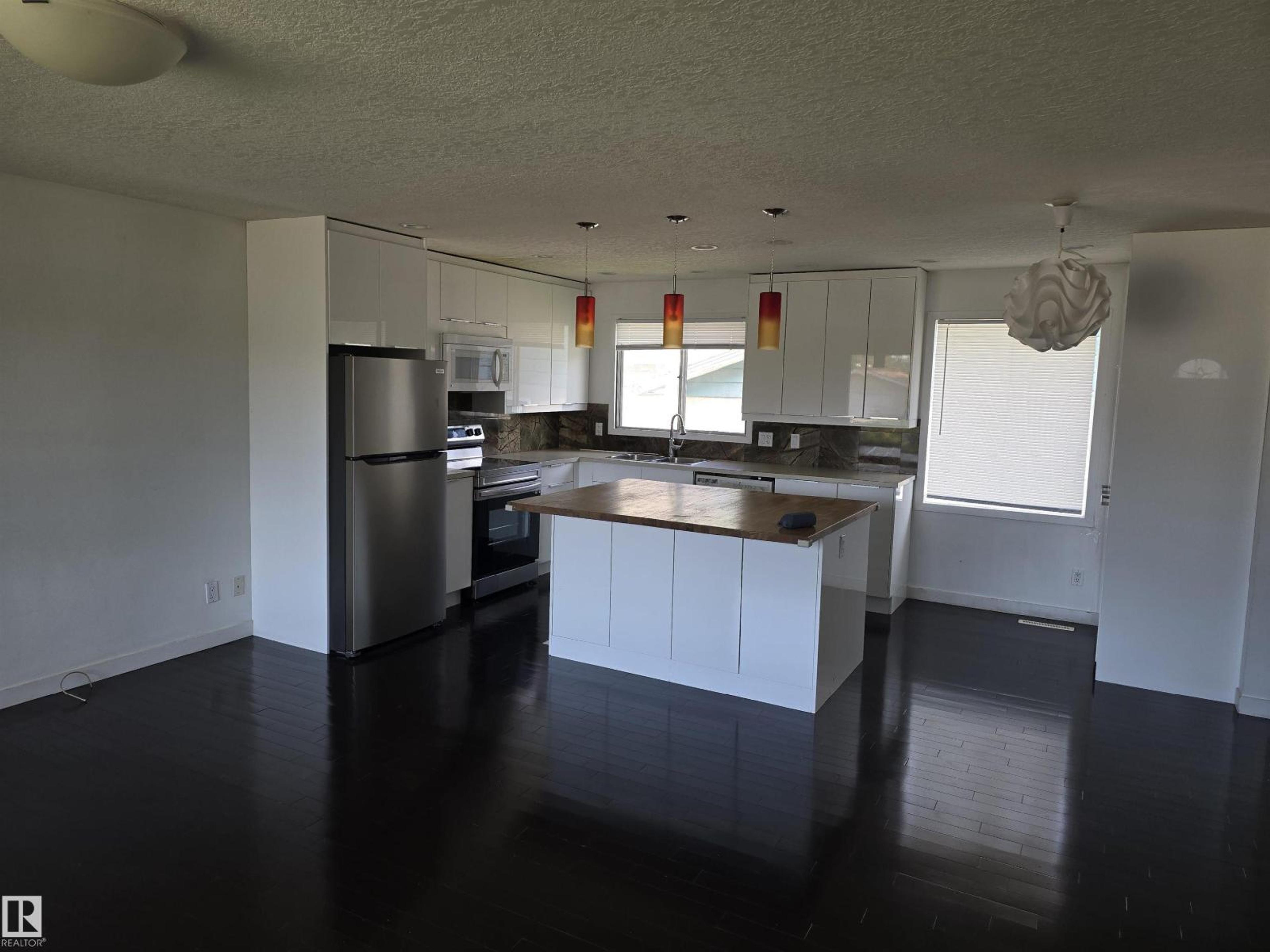 8403 161 ST NW - Image 4