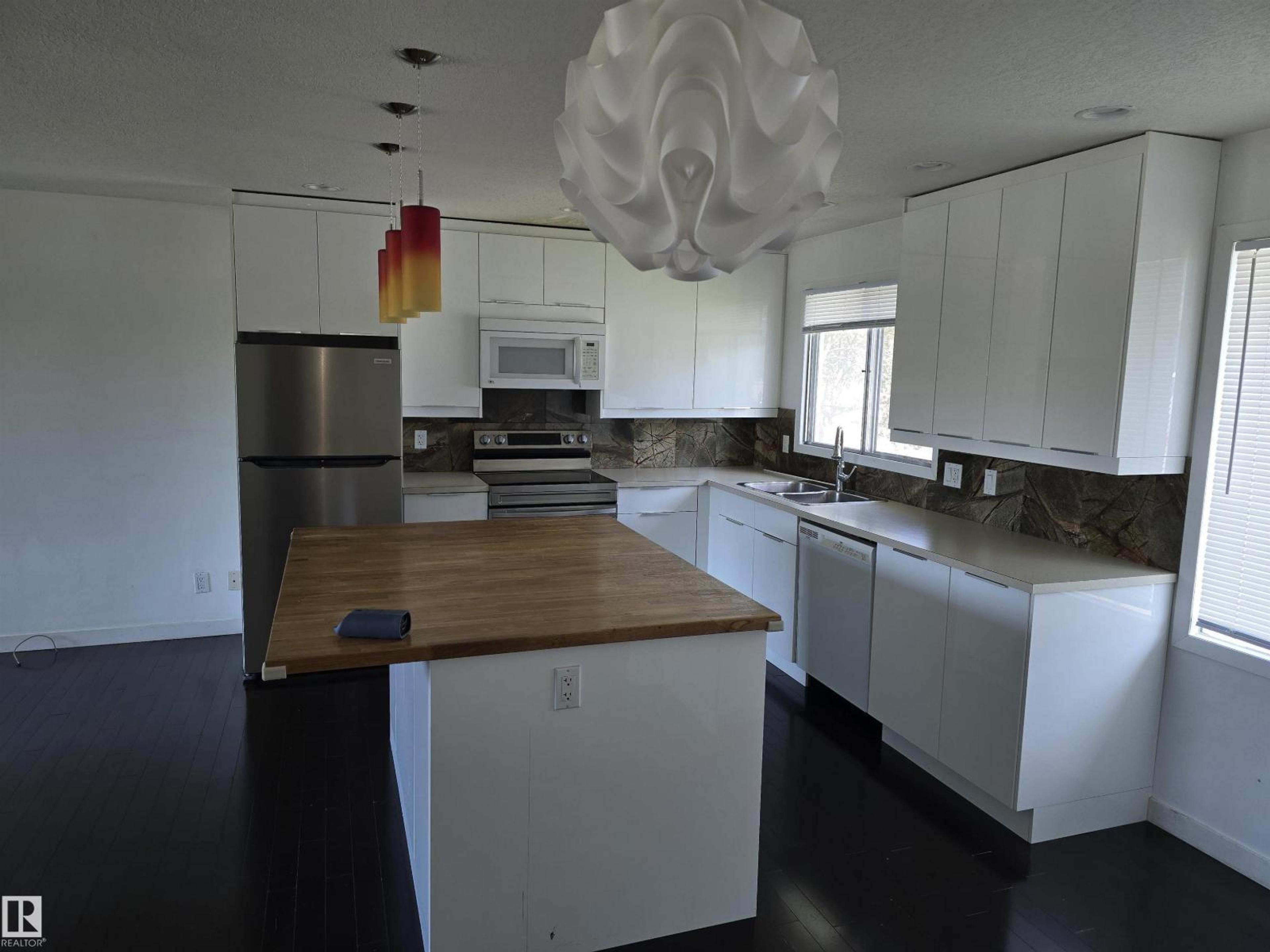 8403 161 ST NW - Image 8