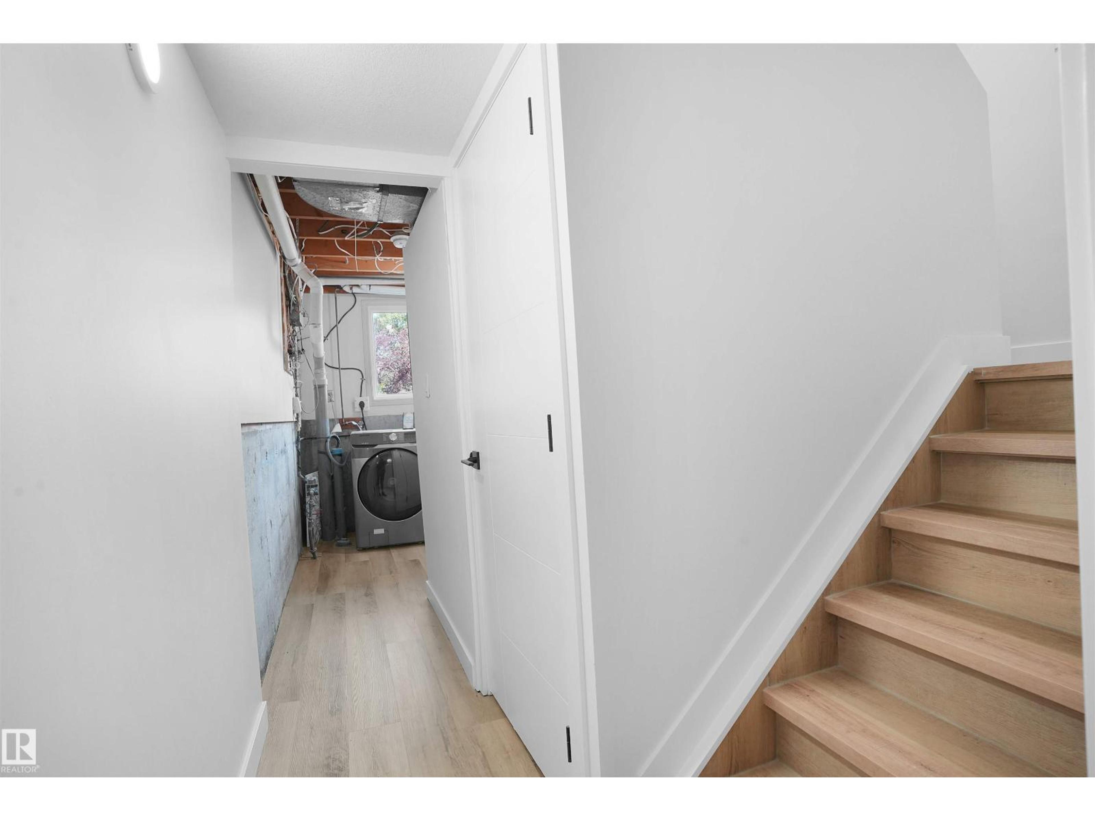 208 MORIN MAZE MZ NW - Image 22