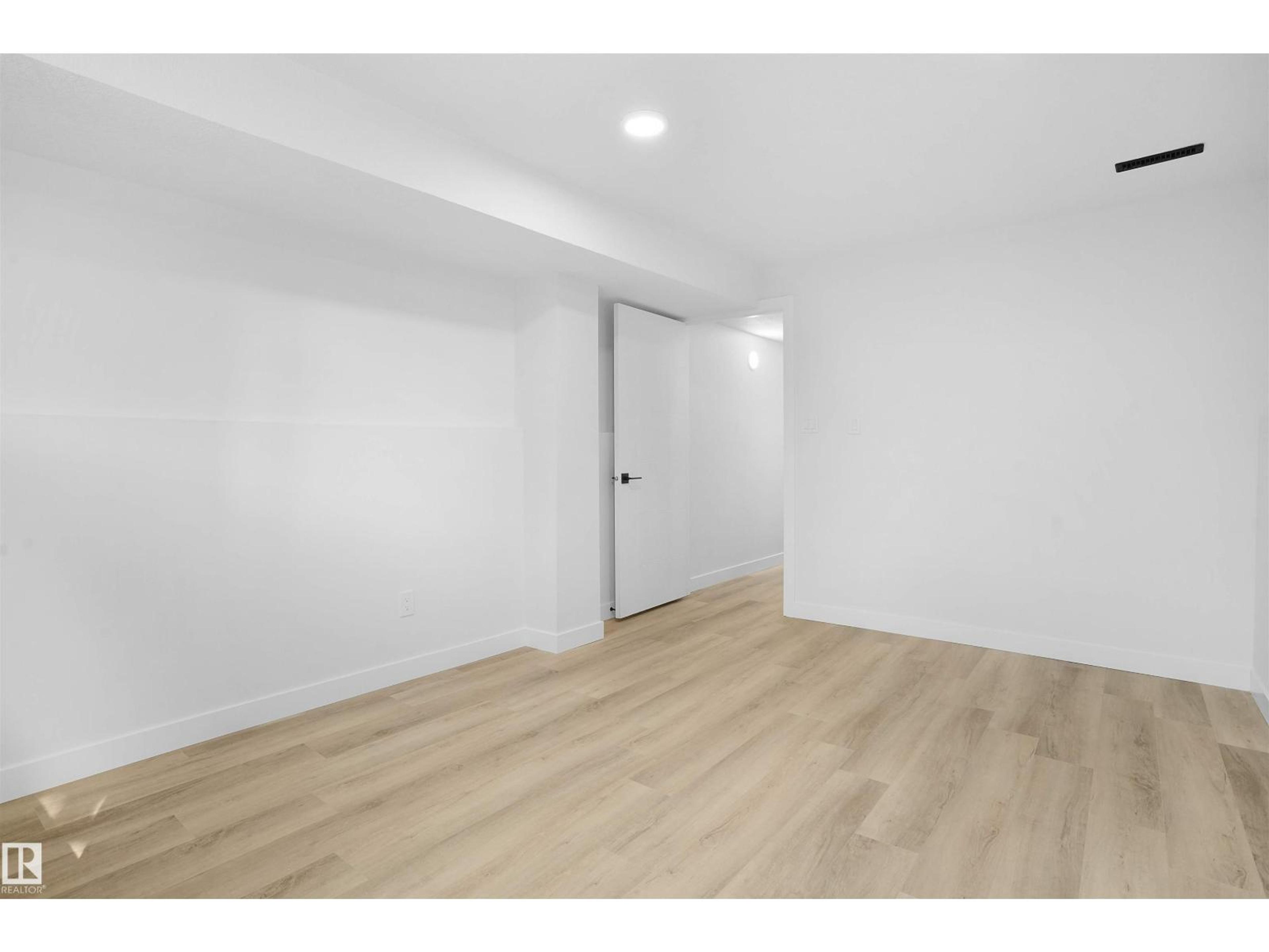 208 MORIN MAZE MZ NW - Image 26