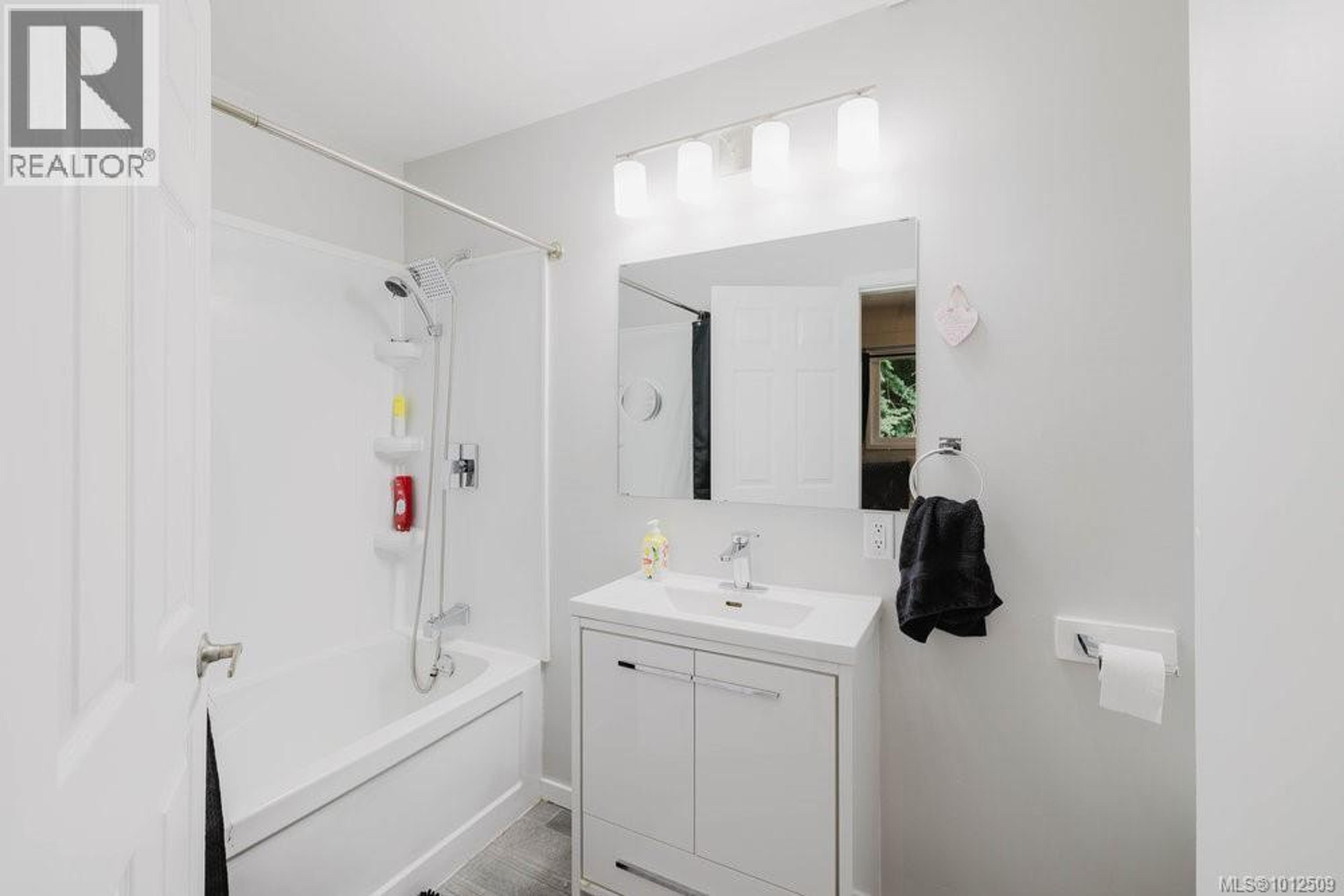 4905 LOCHSIDE DR - Image 12