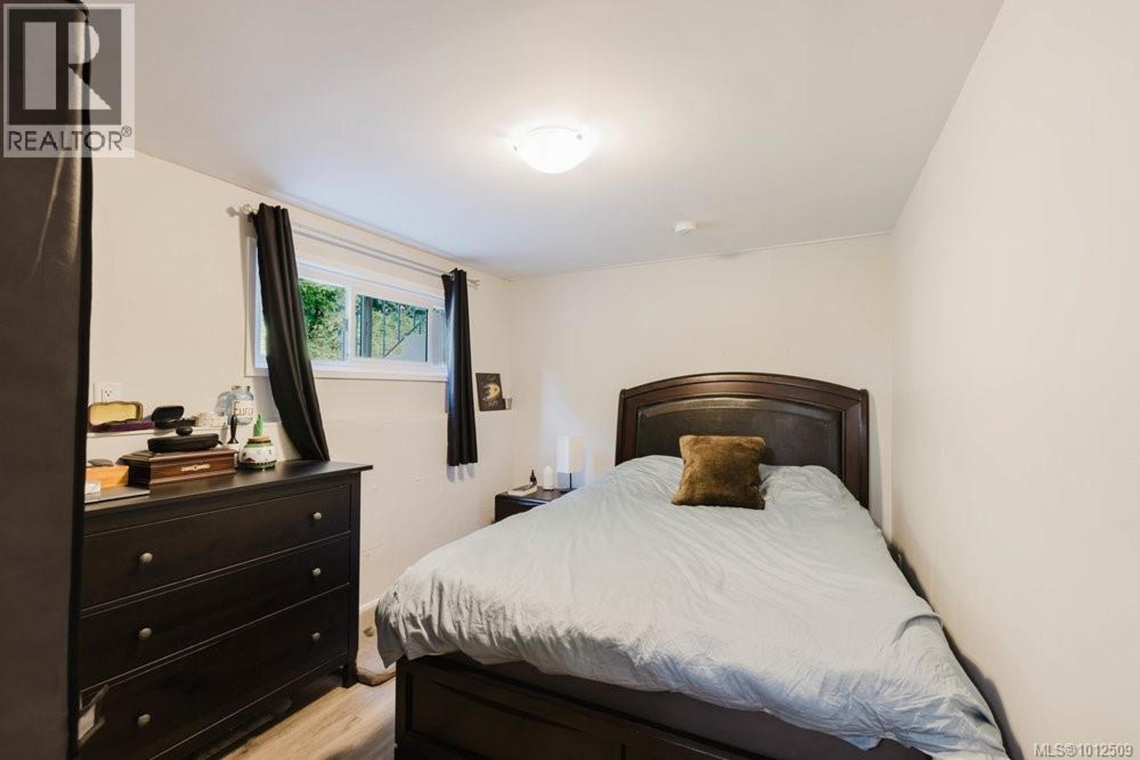 4905 LOCHSIDE DR - Image 28