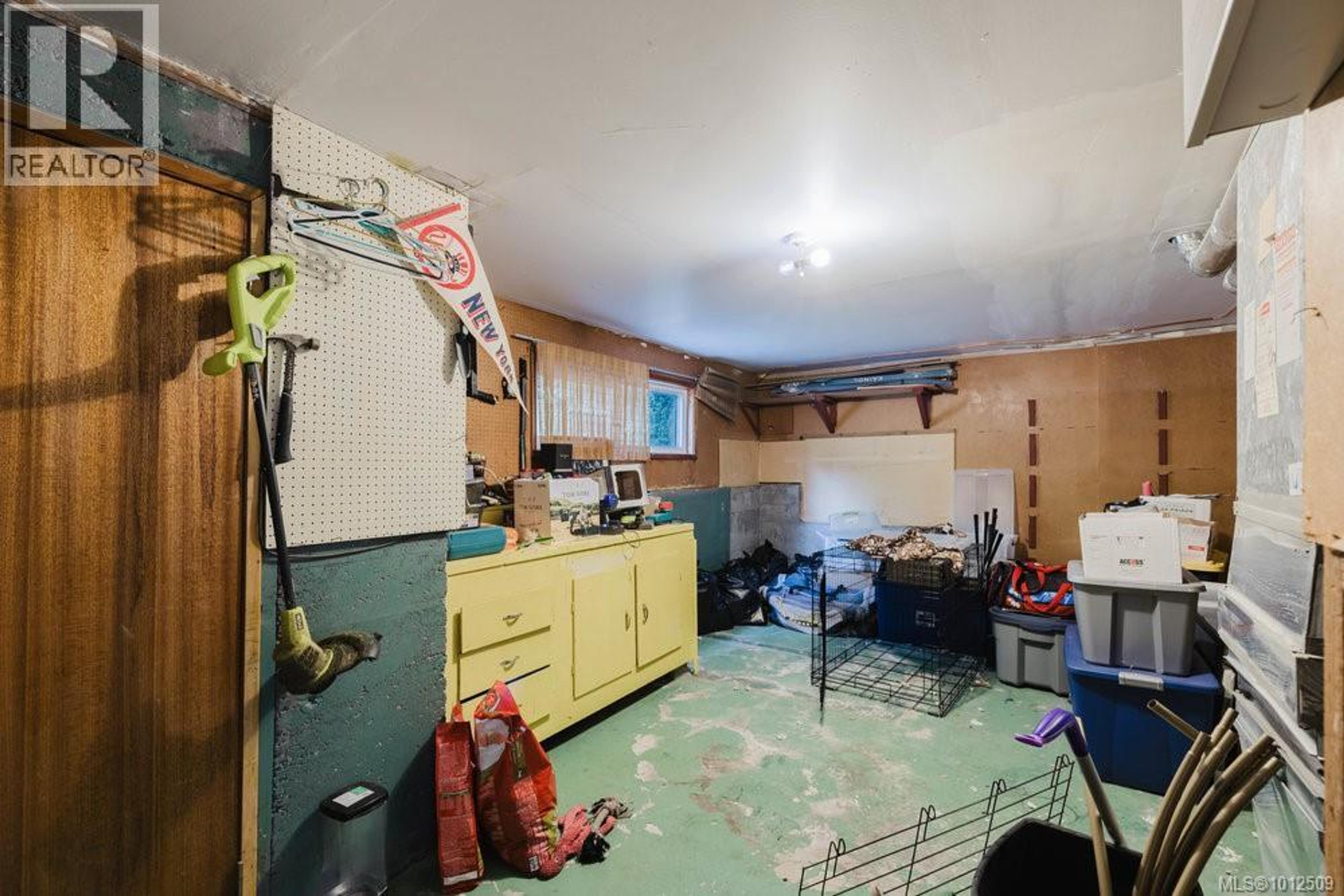 4905 LOCHSIDE DR - Image 31