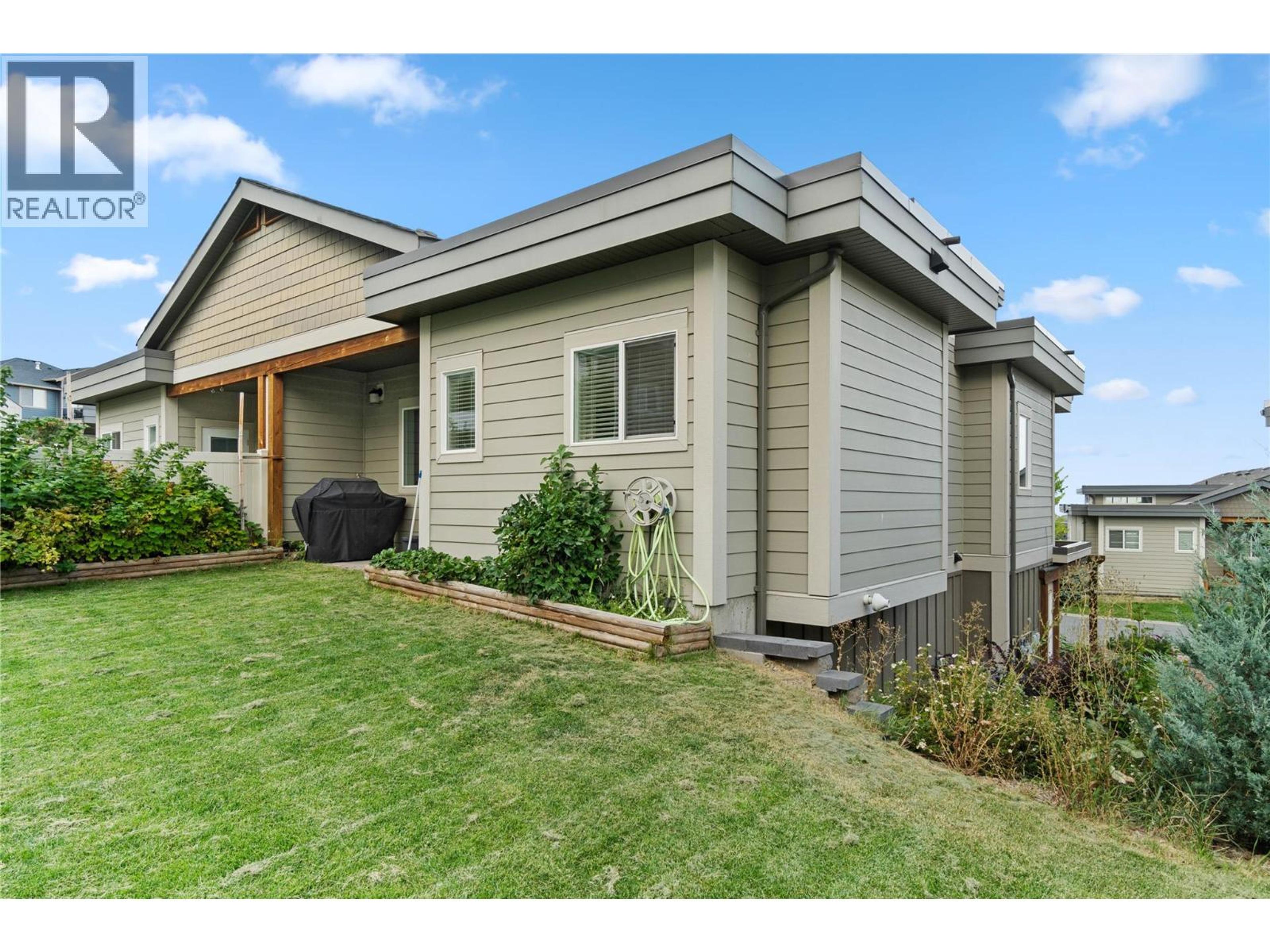 #21 2200 LINFIELD DRIVE - Image 17