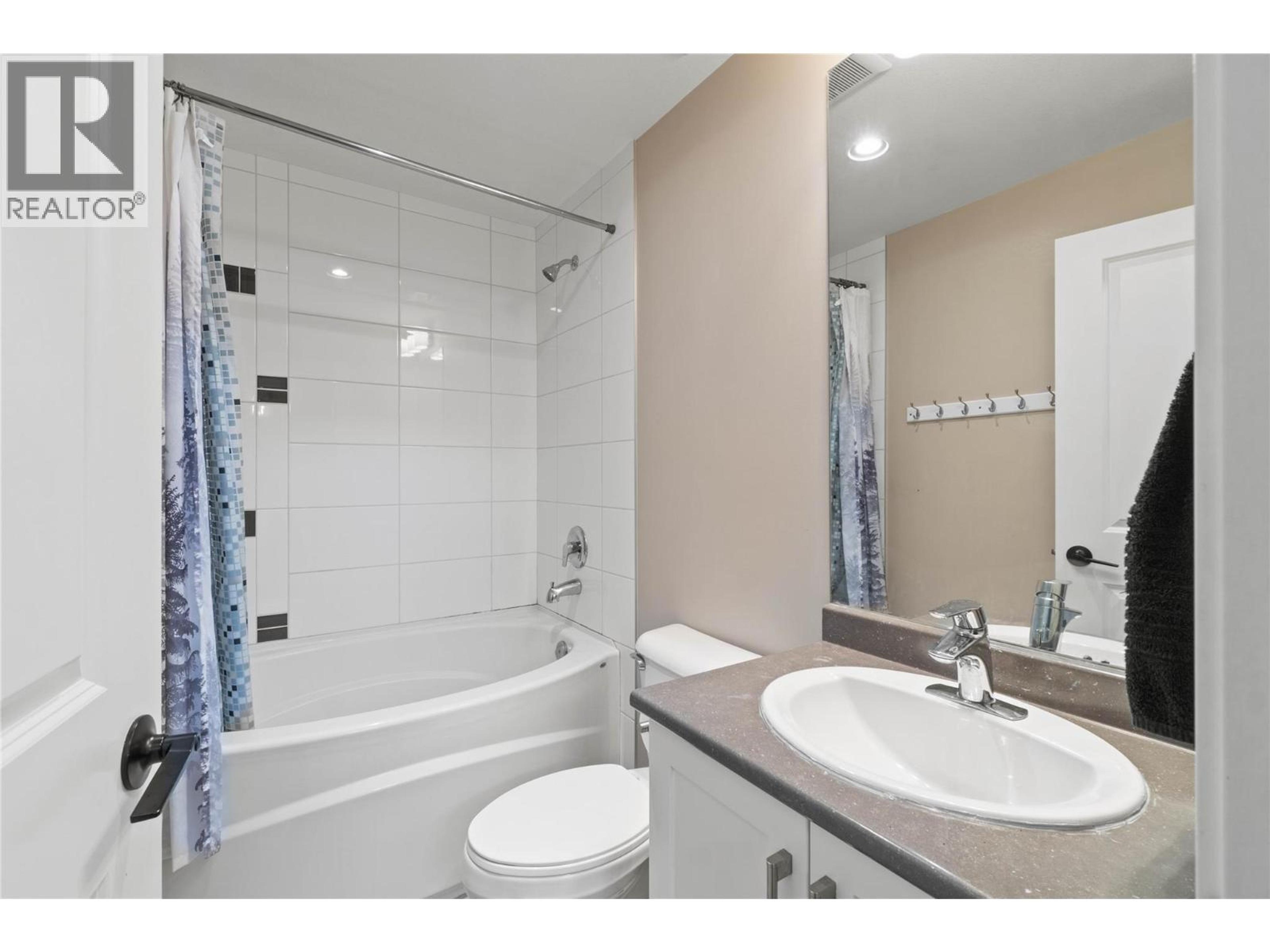 #21 2200 LINFIELD DRIVE - Image 24