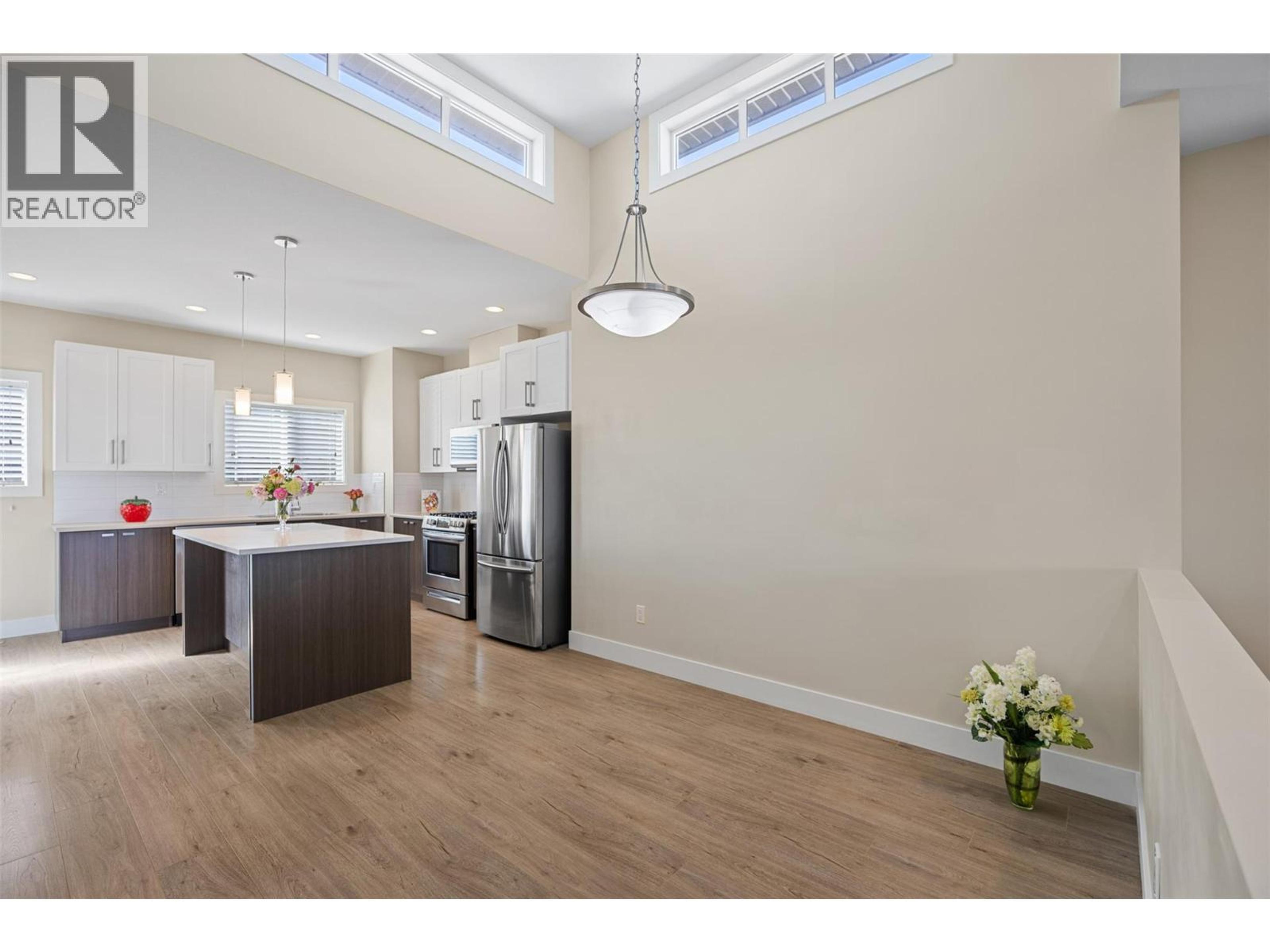 #33 2200 LINFIELD DRIVE - Image 11
