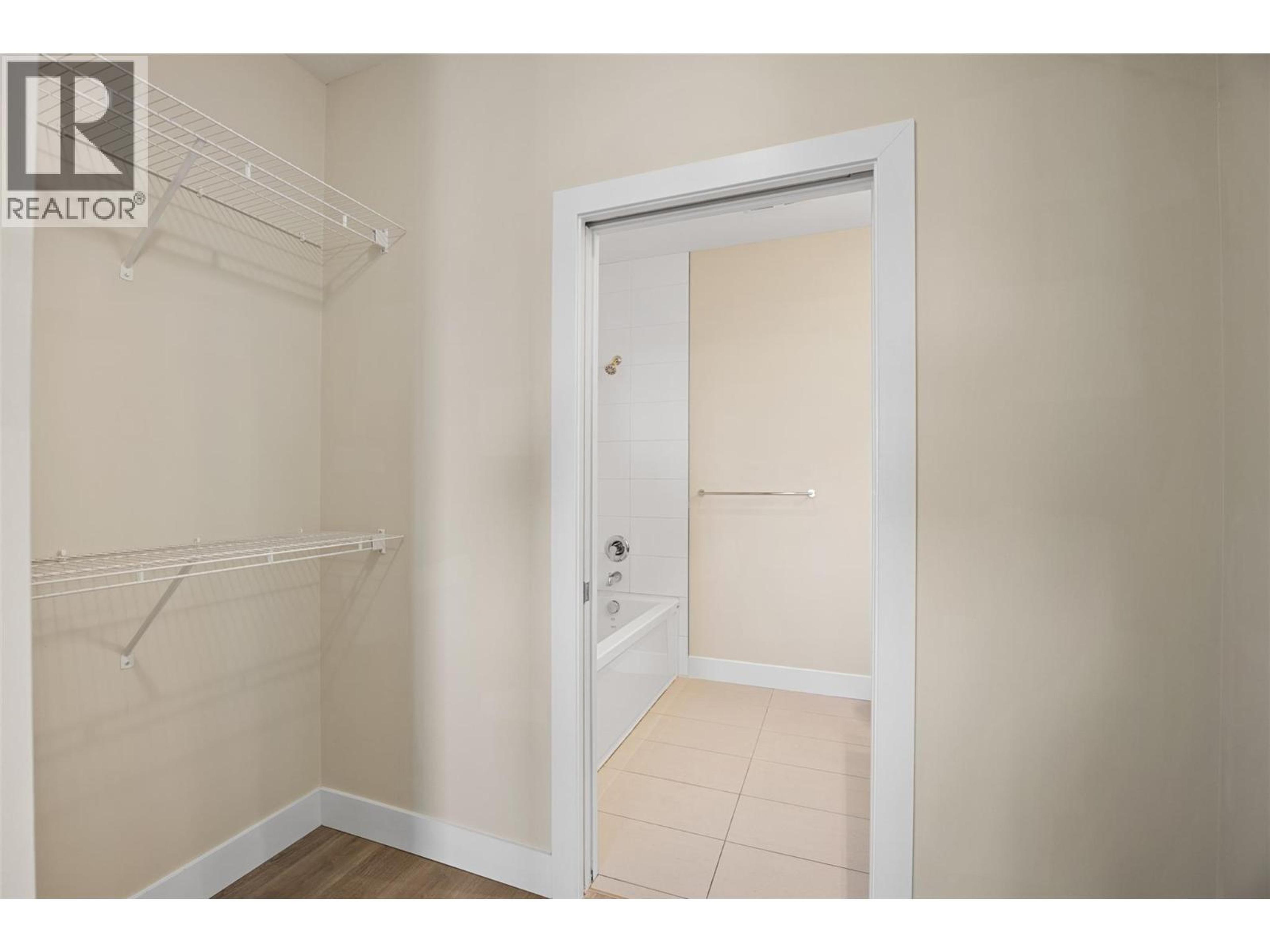 #33 2200 LINFIELD DRIVE - Image 25