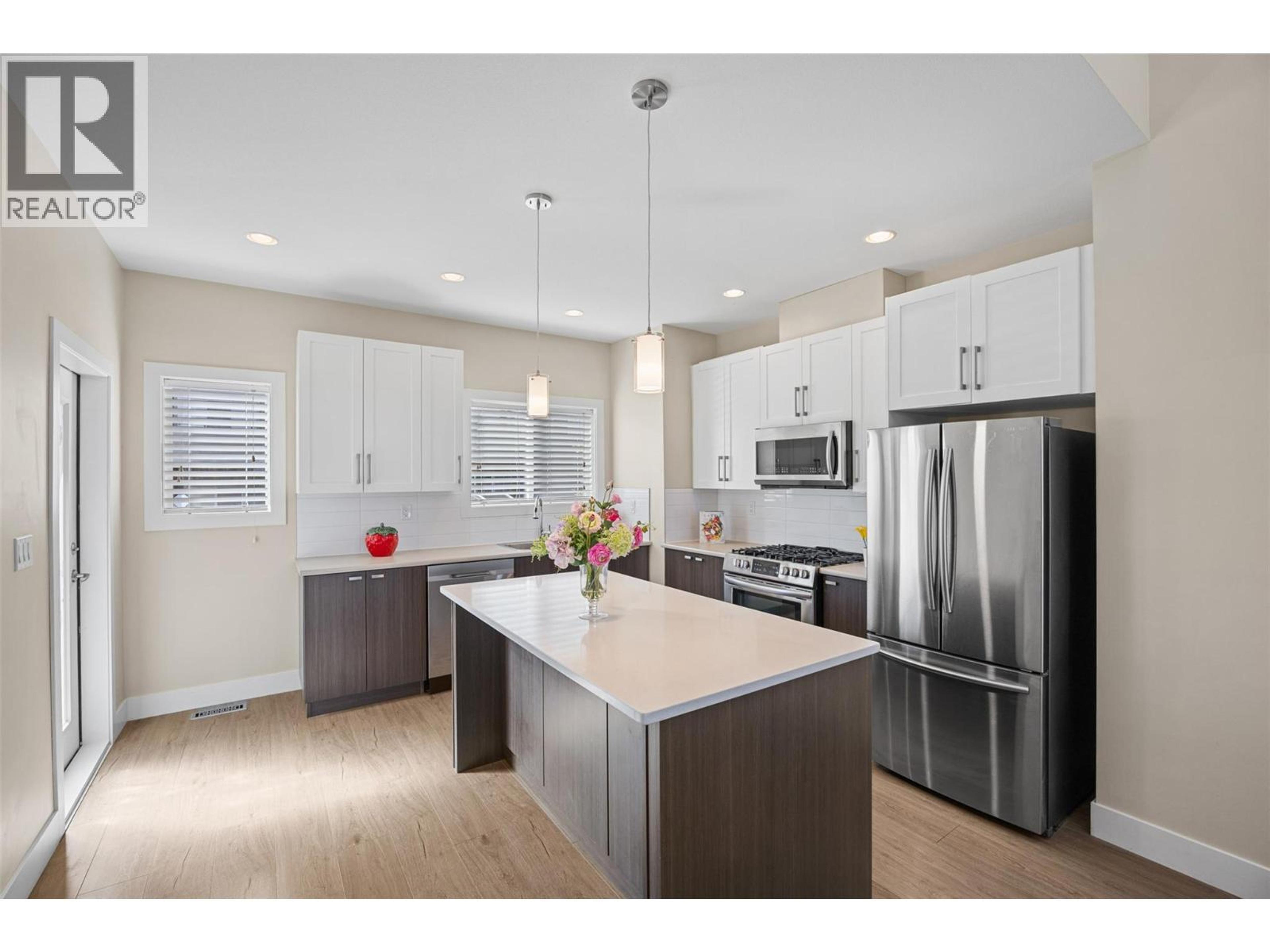 #33 2200 LINFIELD DRIVE - Image 8