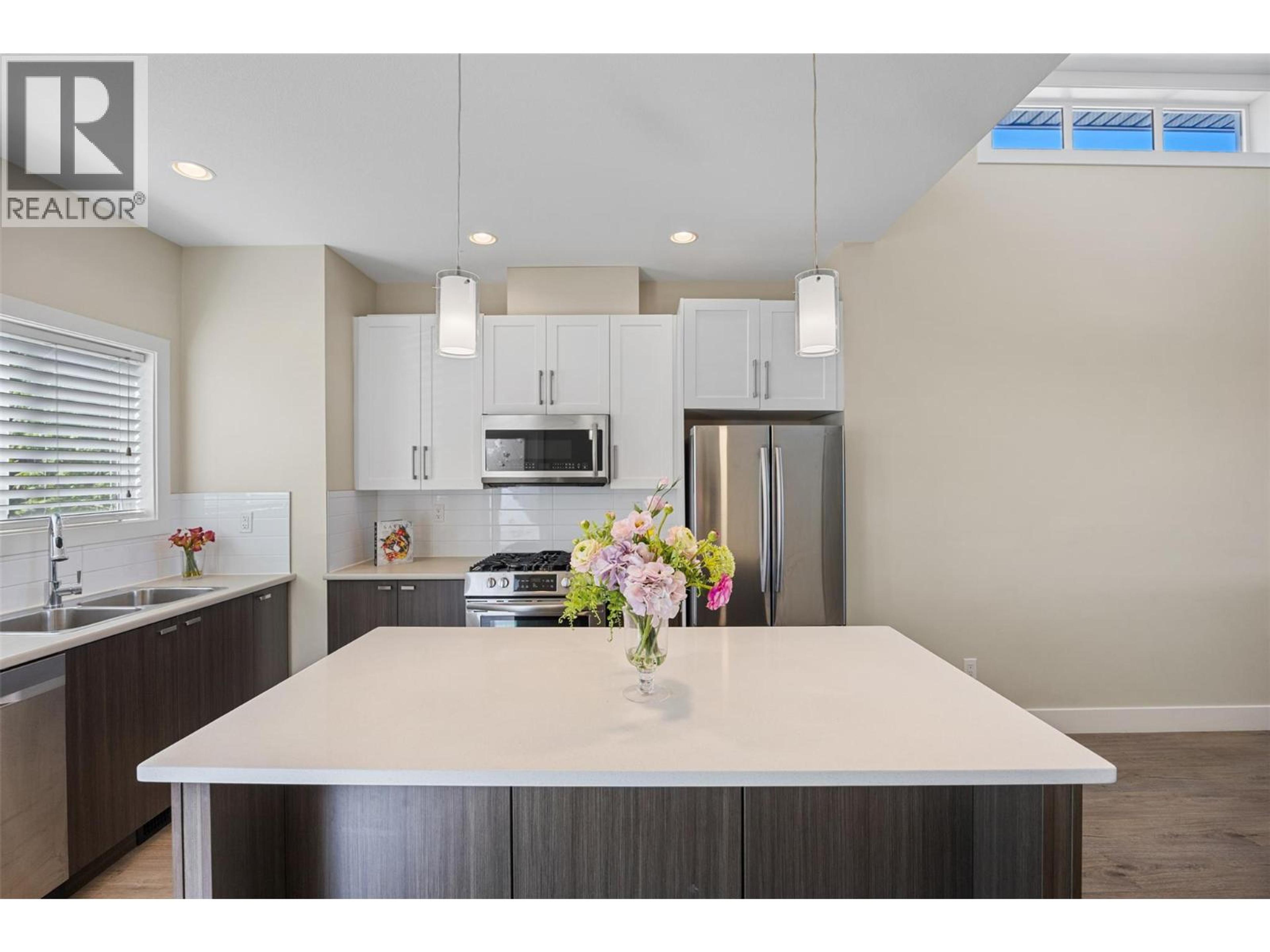 #33 2200 LINFIELD DRIVE - Image 9