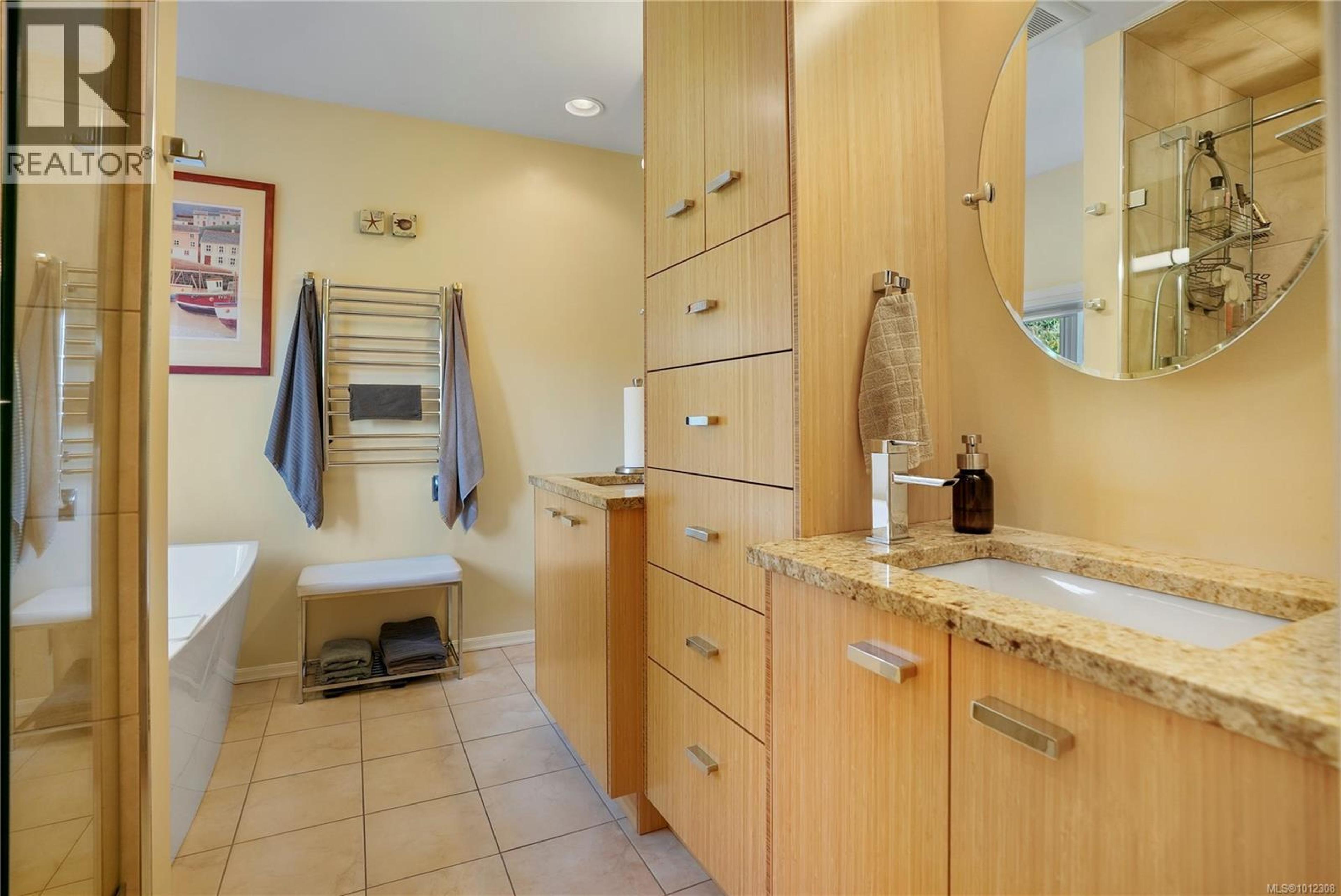 2808 WYNDEATT AVE - Image 12