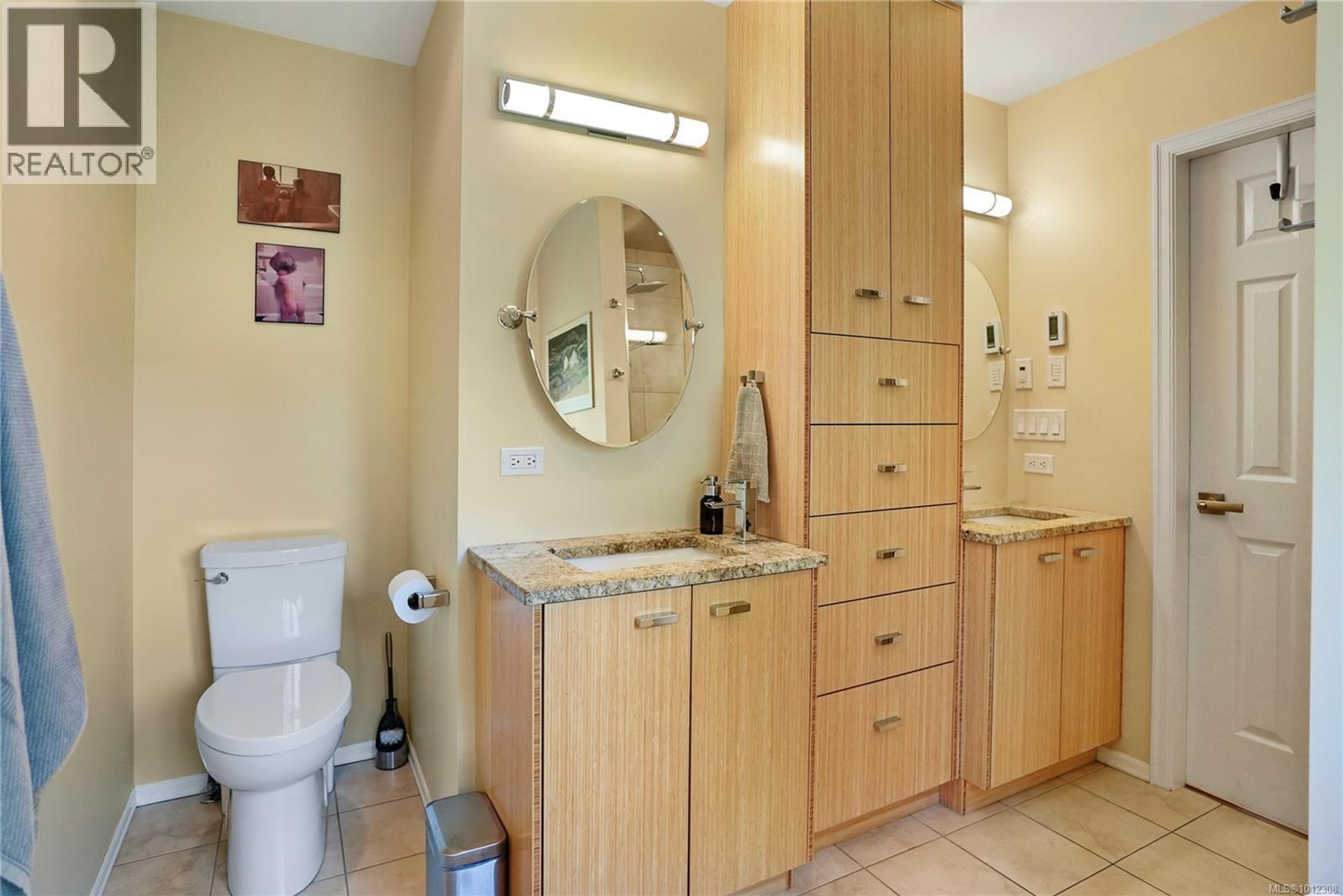 2808 WYNDEATT AVE - Image 13