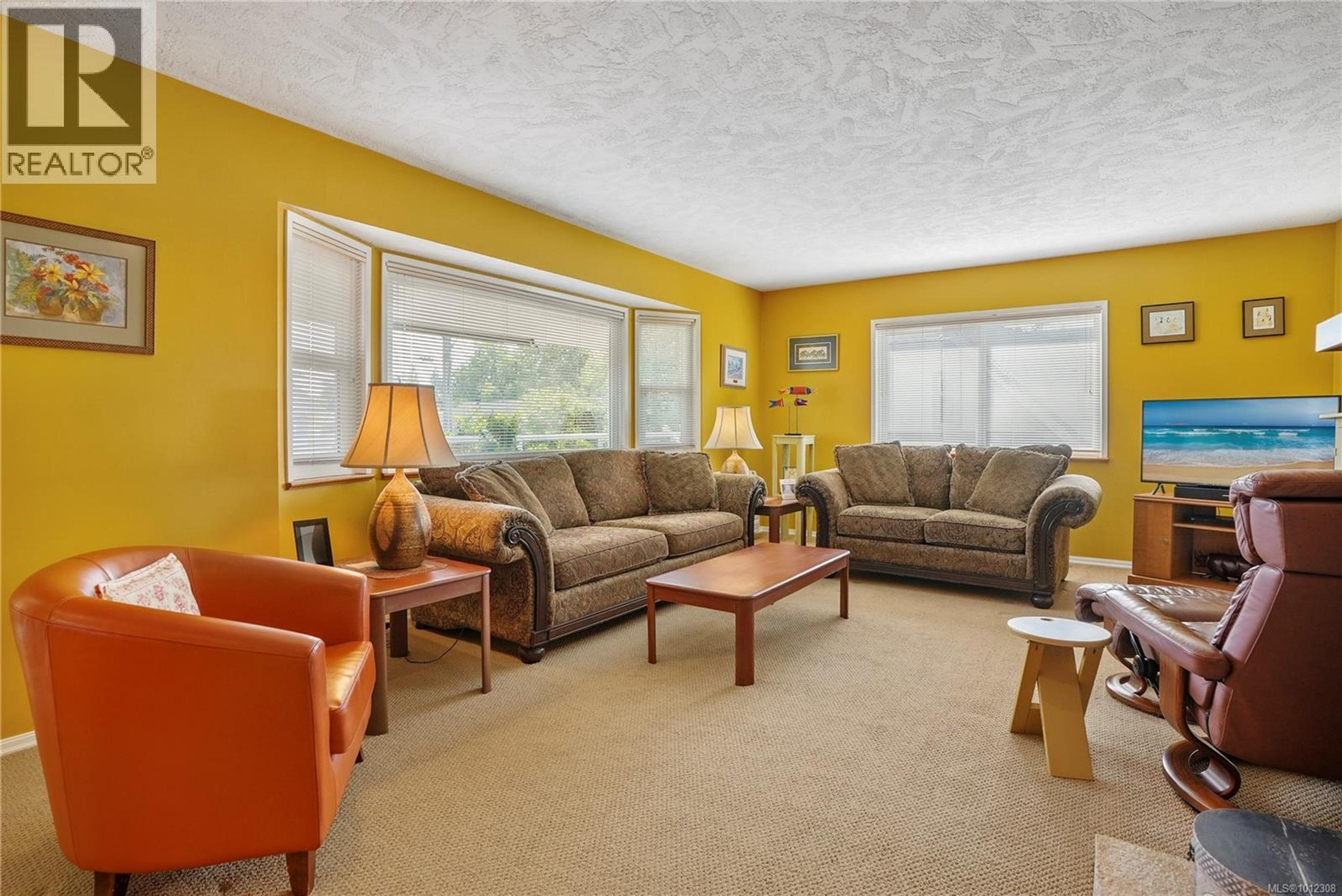 2808 WYNDEATT AVE - Image 2