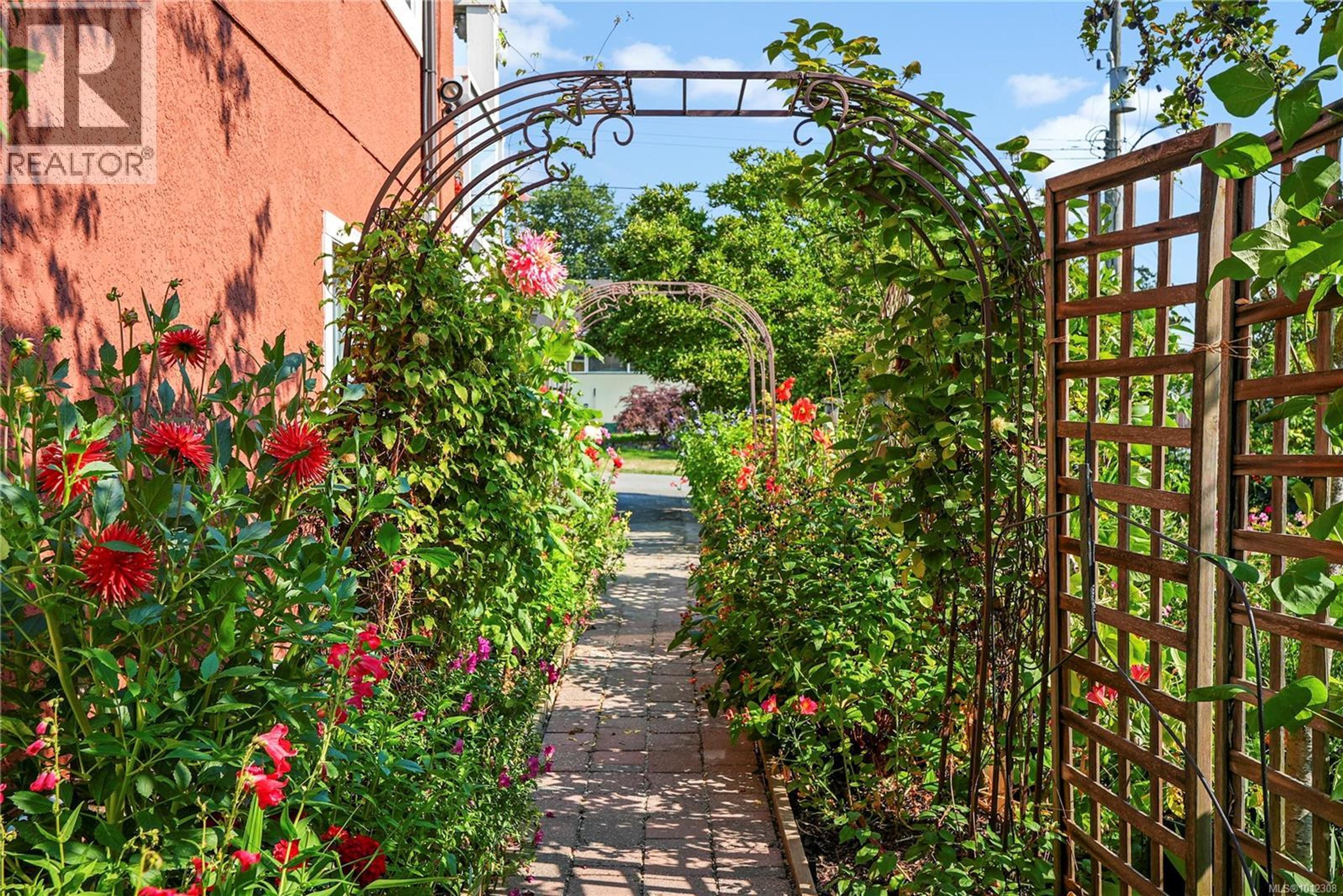2808 WYNDEATT AVE - Image 31