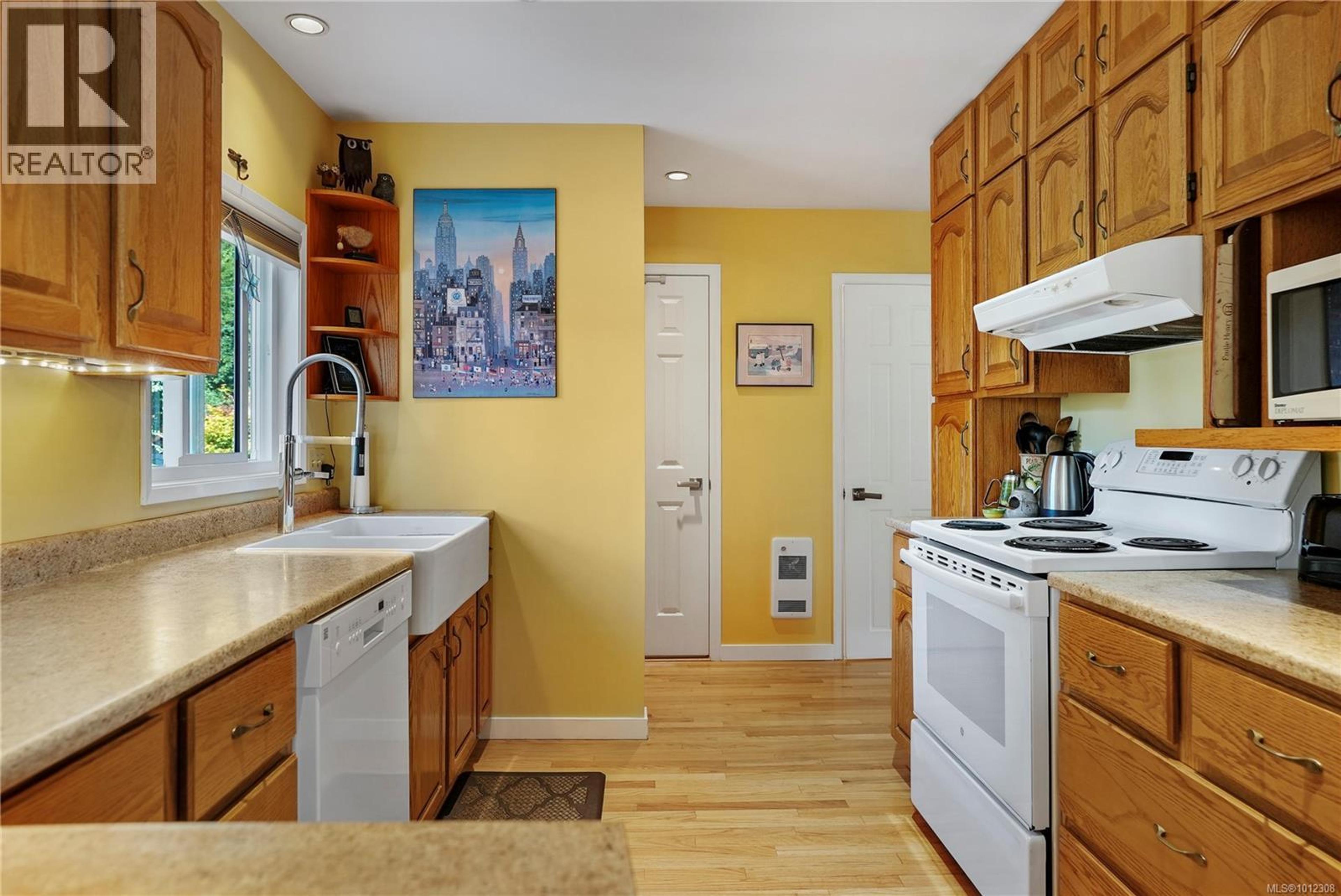 2808 WYNDEATT AVE - Image 4