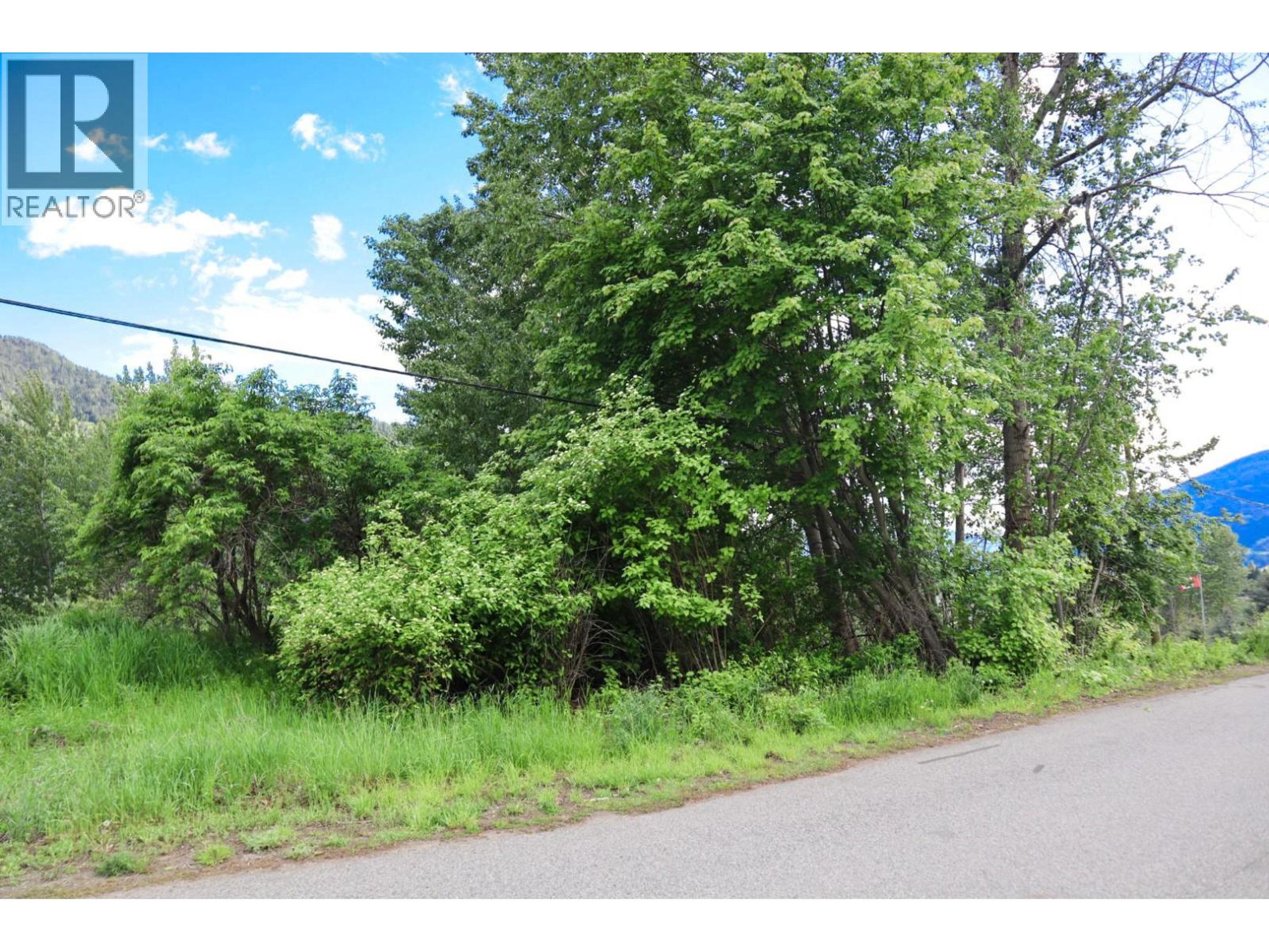 938 7TH STREET - Image 8