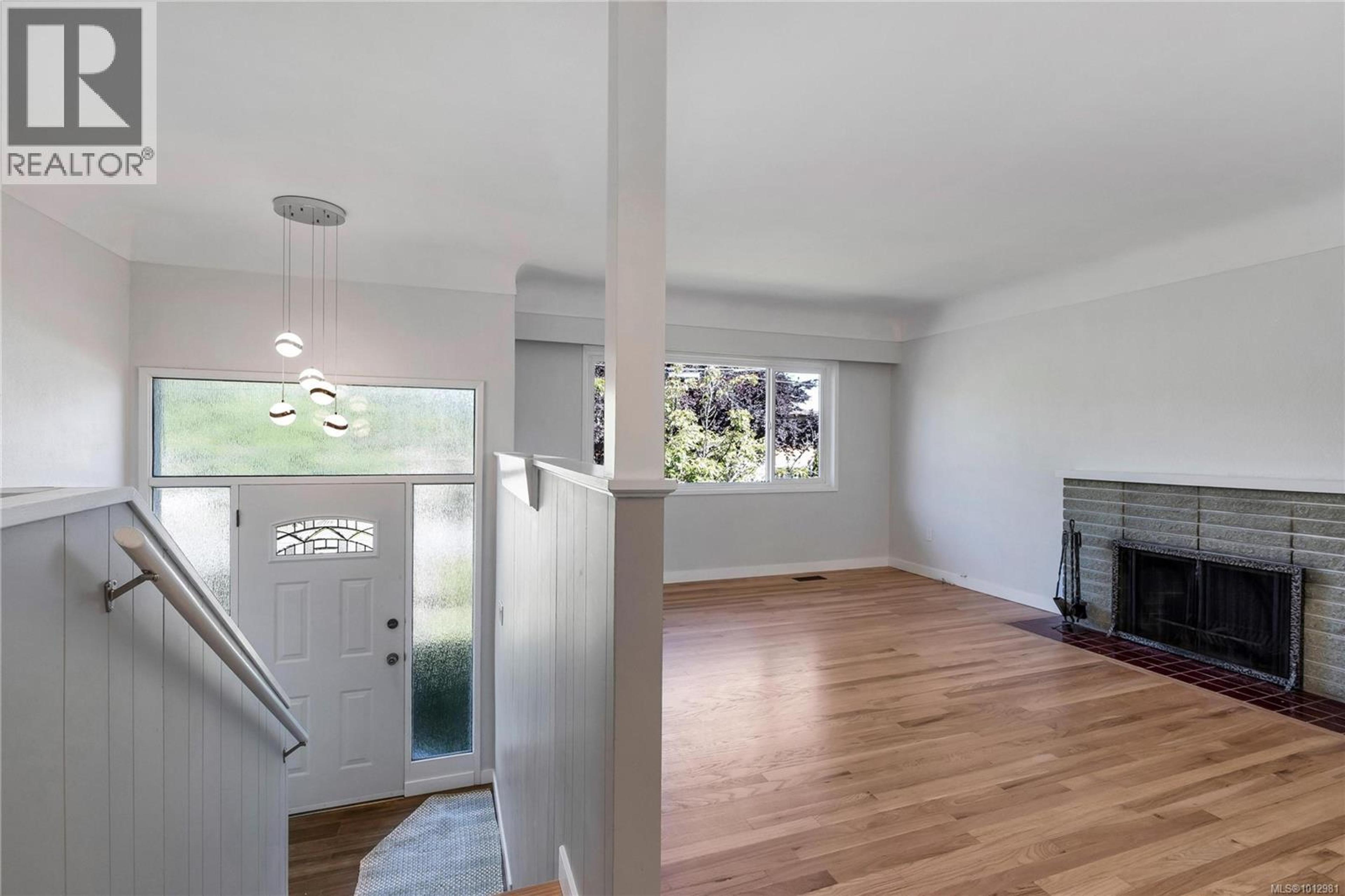 1431 EDGEWARE RD - Image 4