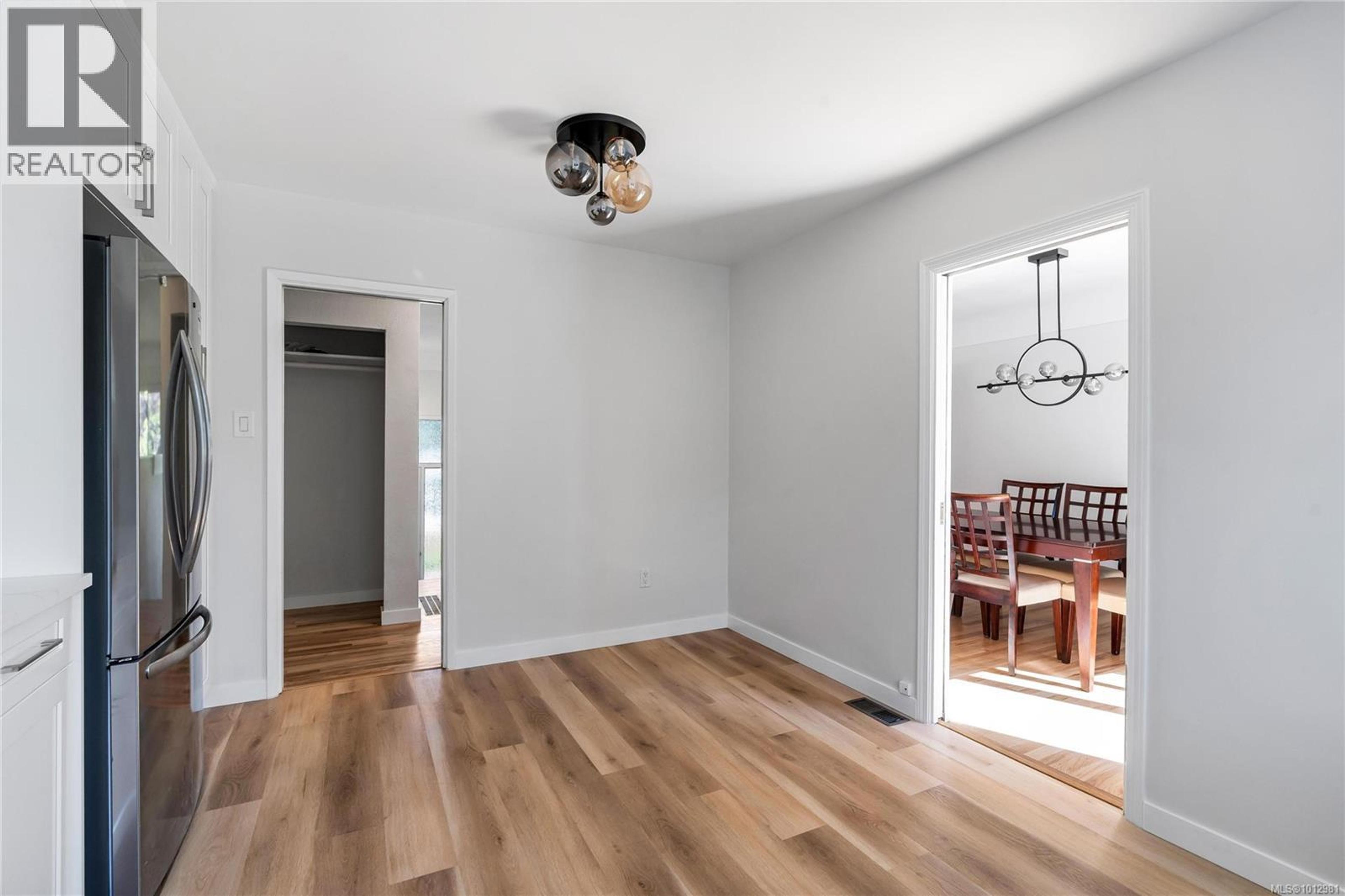 1431 EDGEWARE RD - Image 8